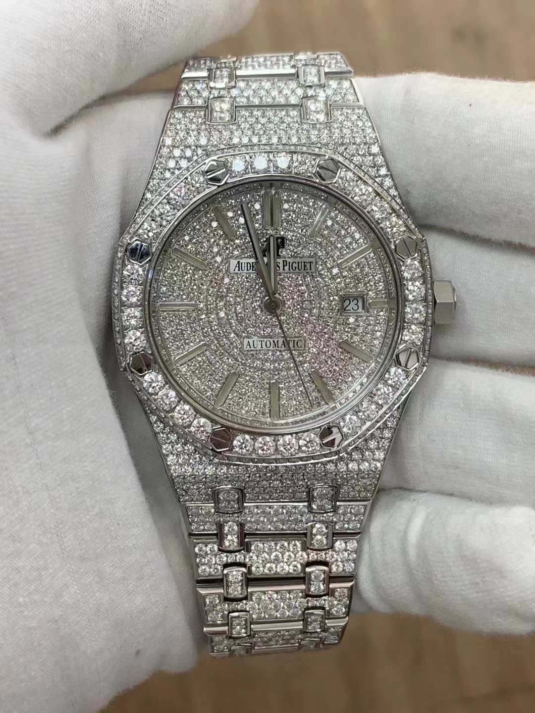 Iced out watch-Yika Jewelry
