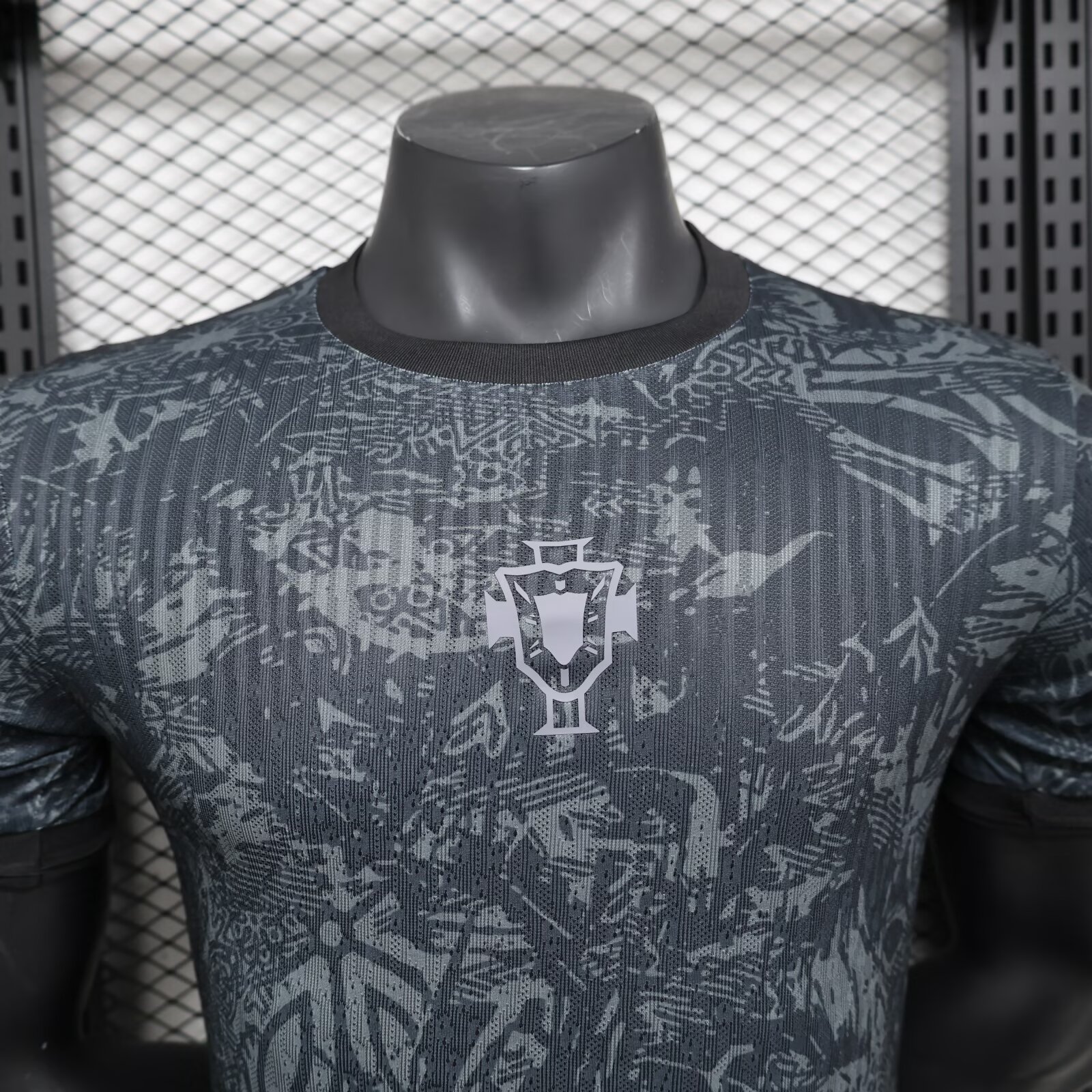 unitedfutballjersey-Portugal 2024-25 COMMA C.Ronaldo Black Special Edition Jersey - Player Version