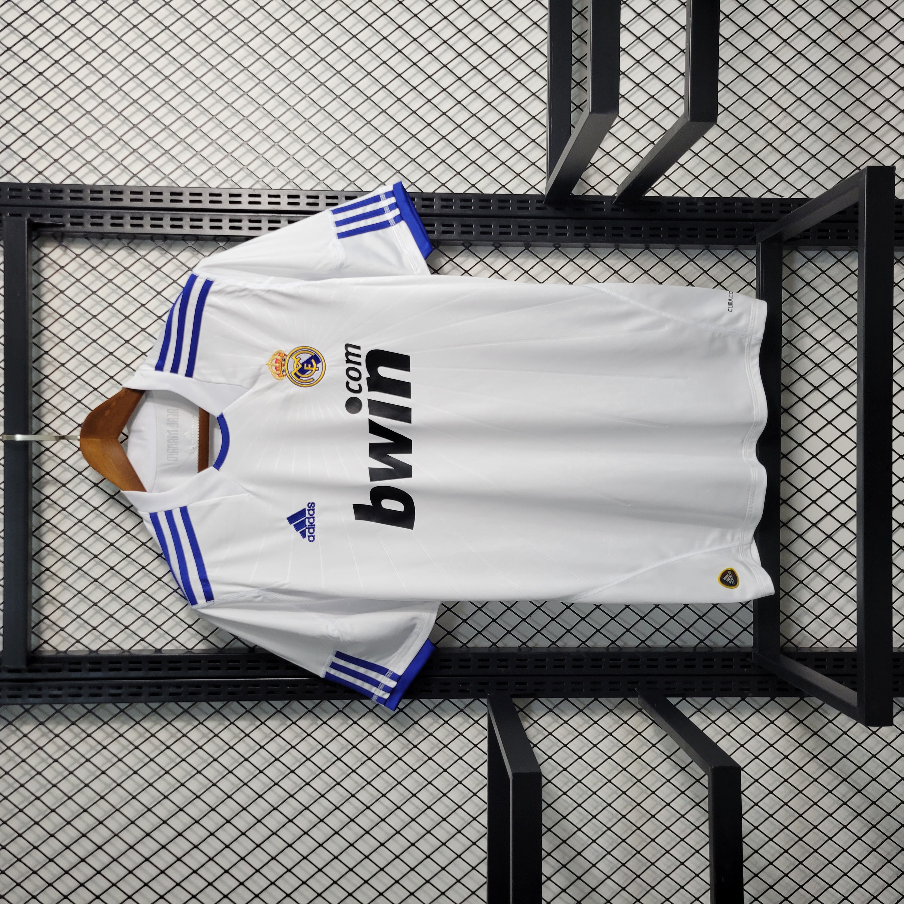 SIUjerseys-Retro Real Madrid 10-11 Home Stadium Jersey