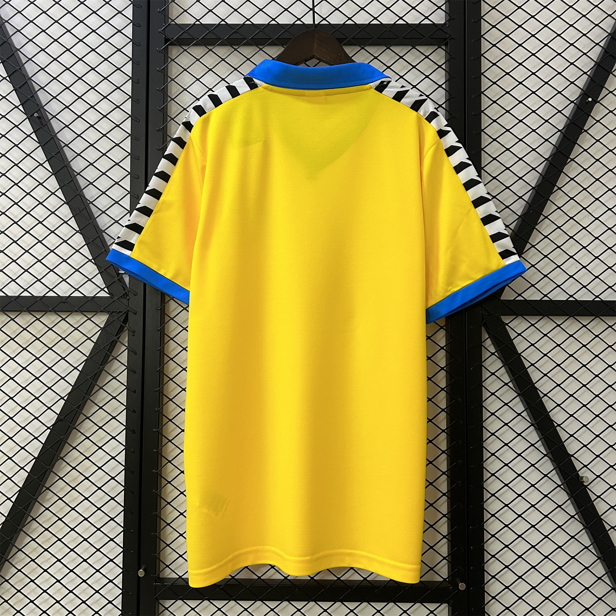 SIUjerseys-Retro Cádiz Cadiz 1983-84 Home Jersey