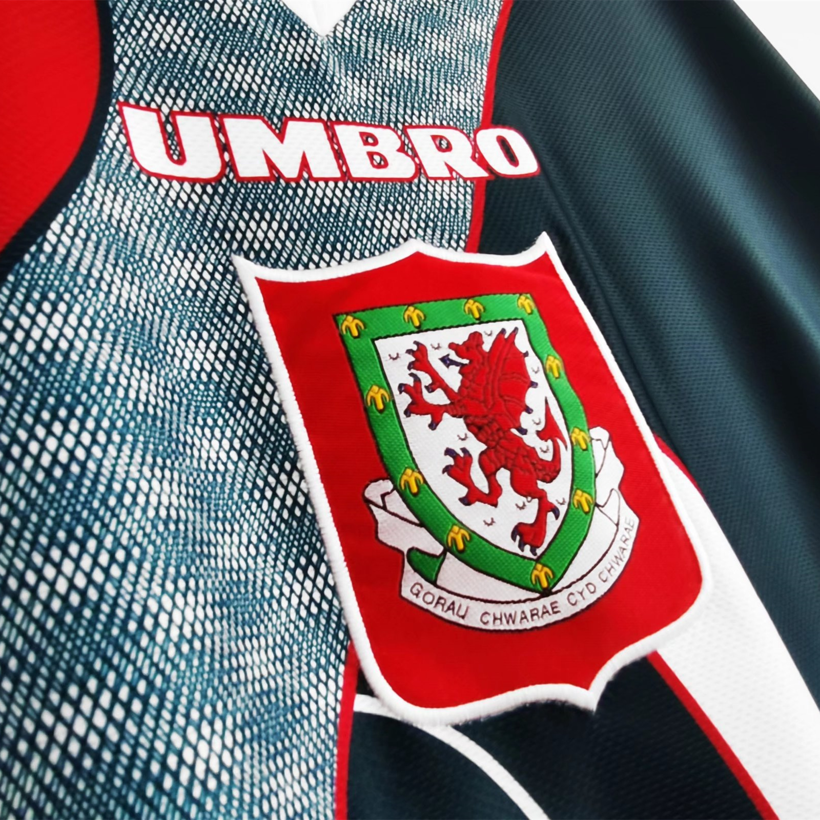 SIUjerseys-Retro Wales 1994 Away Stadium Jersey