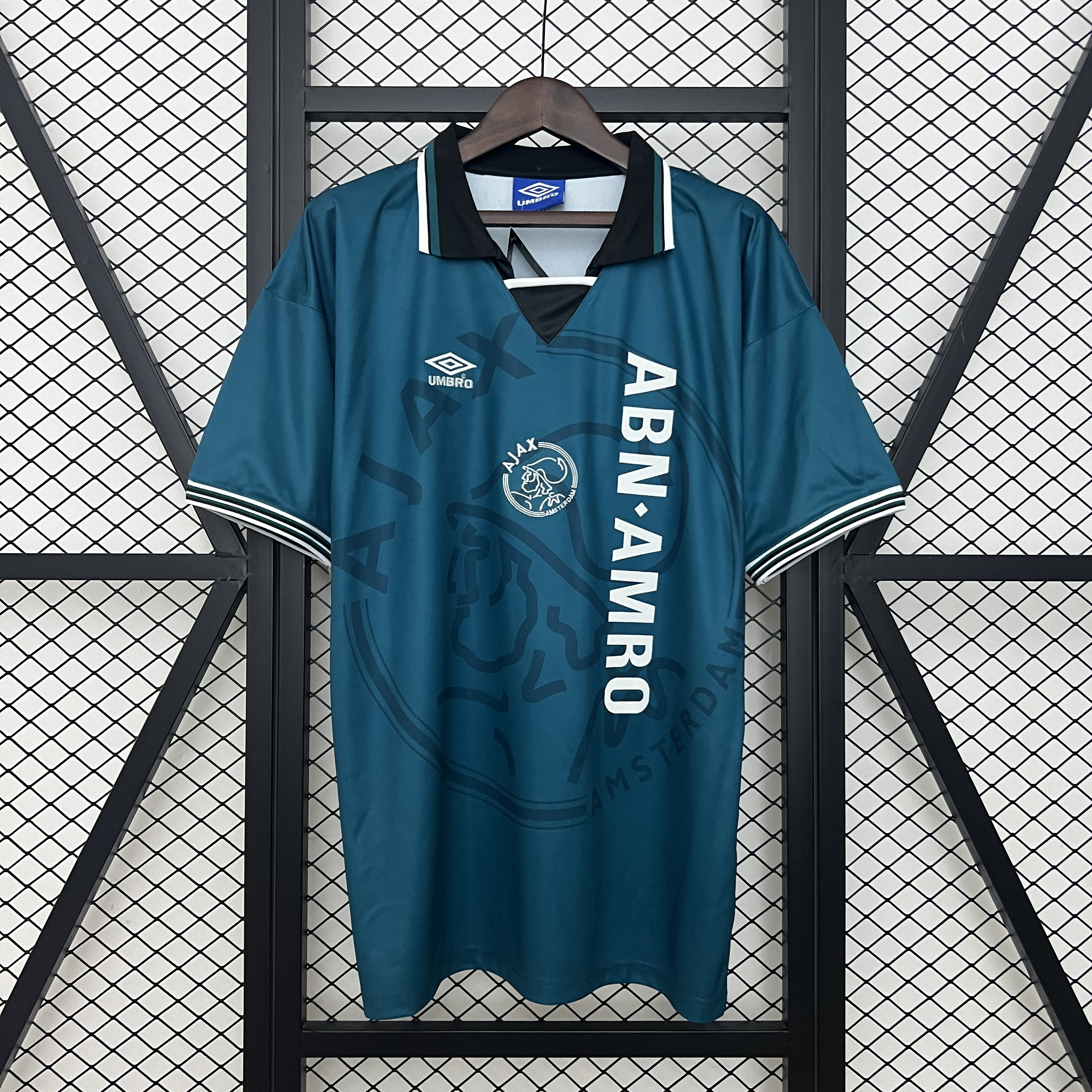 SIUjerseys-Retro Ajax 1995-96 Away Jersey