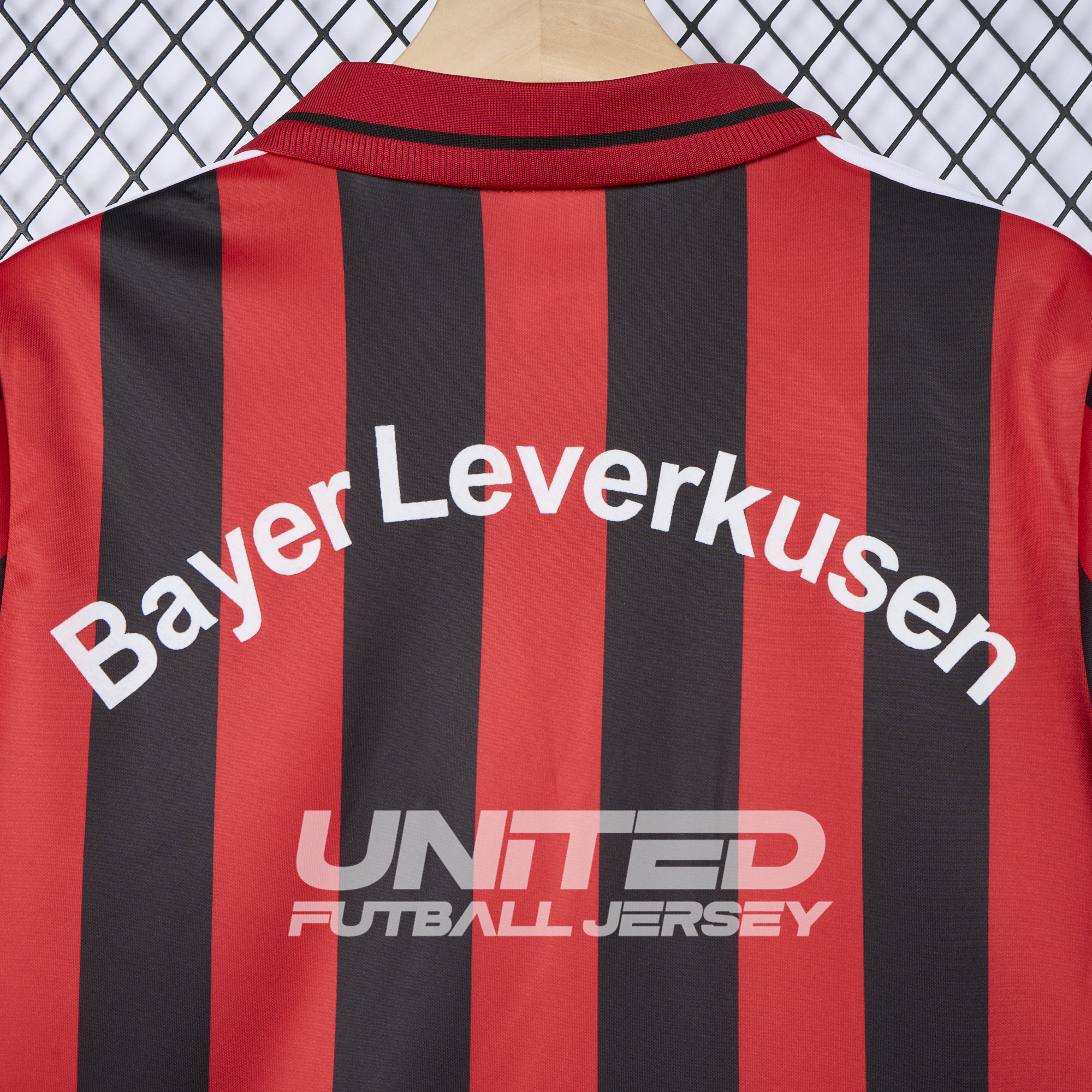unitedfutballjersey-Retro Bayer 04 Leverkusen 2001-02 Home Jersey