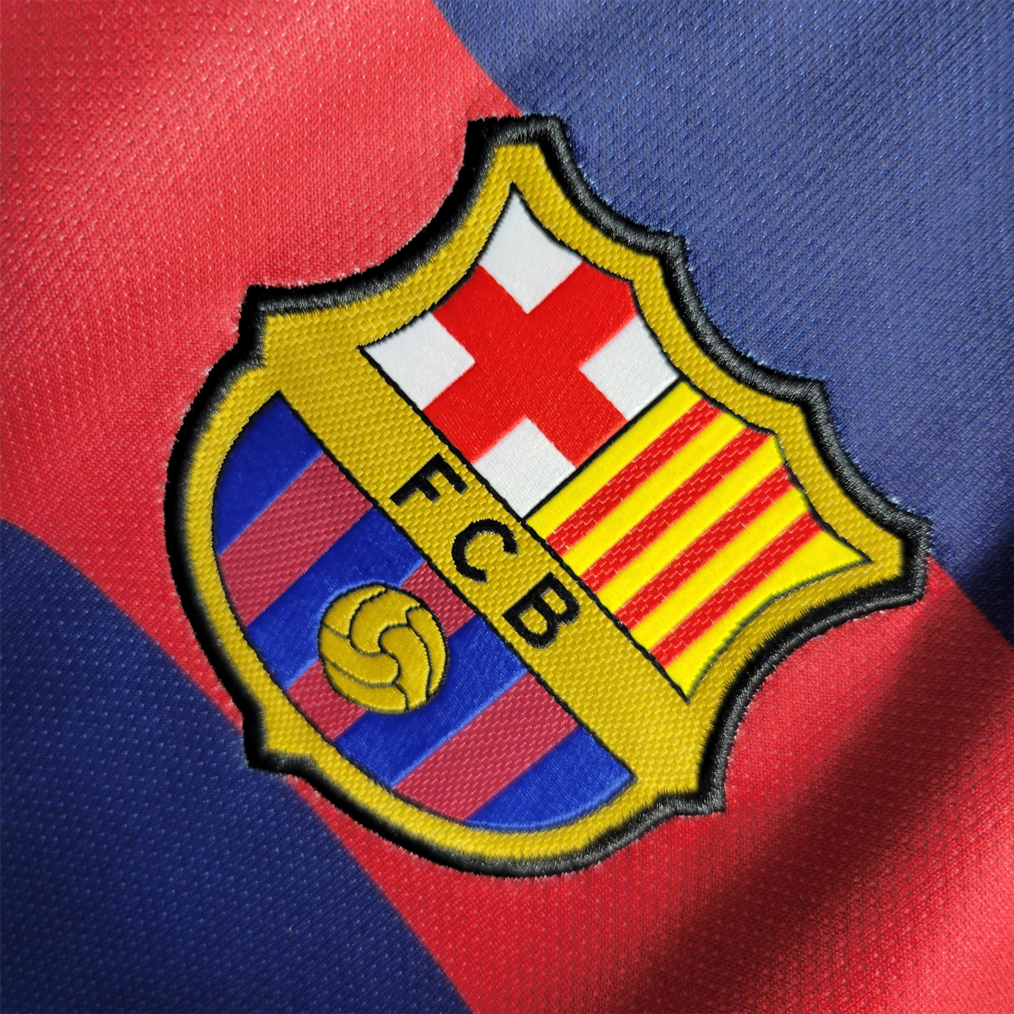 SIUjerseys-Retro Barcelona 15-16 Home Stadium Jersey