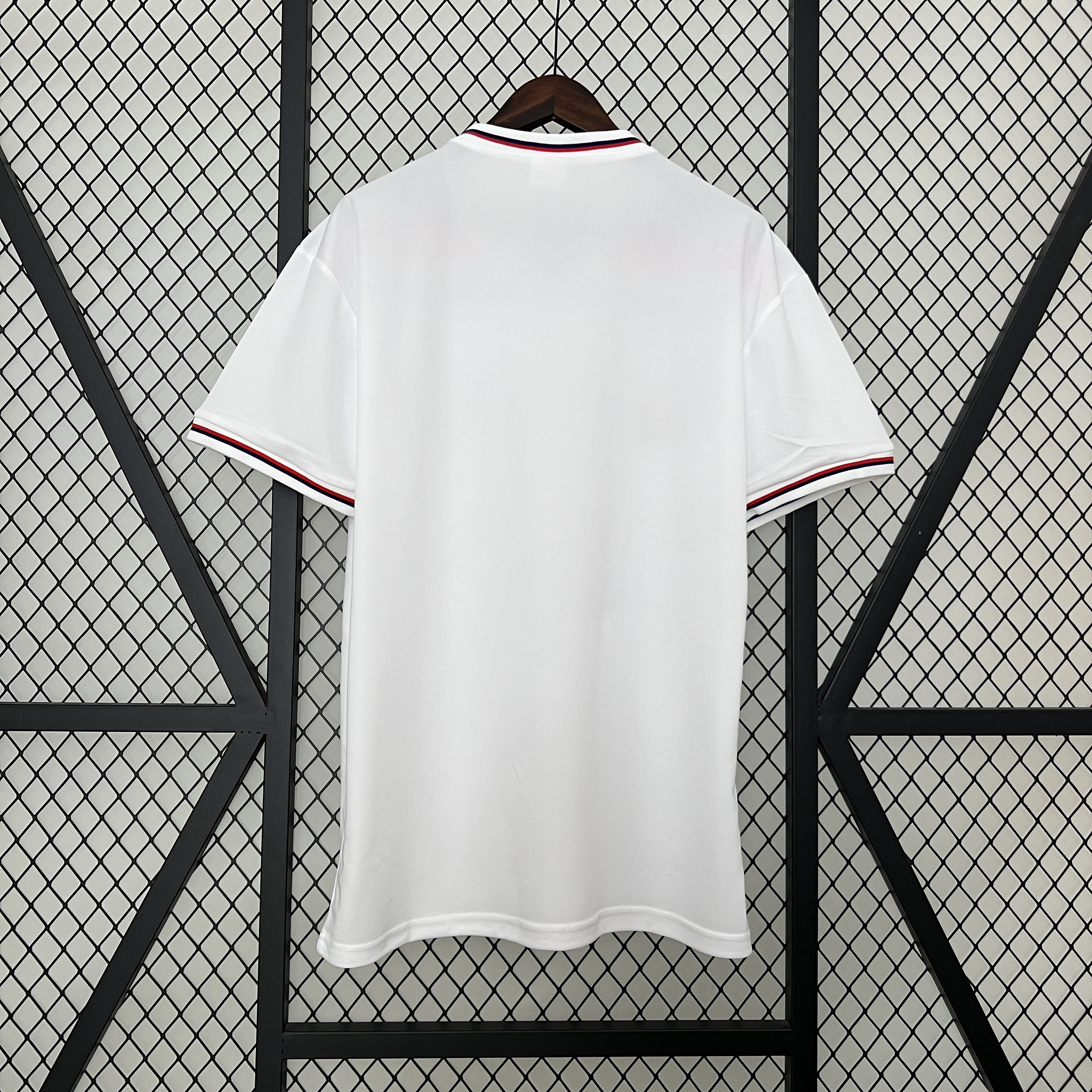 unitedfutballjersey-Retro England 1982 Home Stadium Jersey