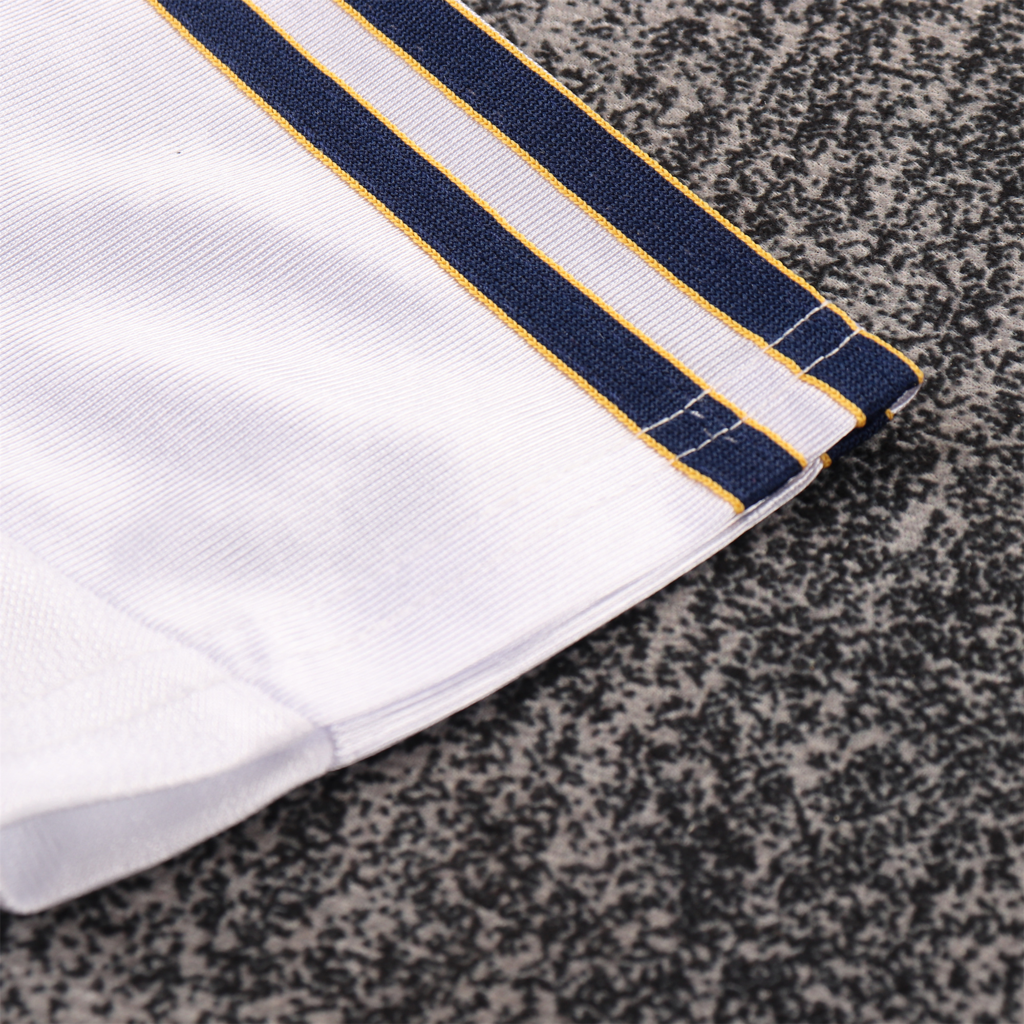 unitedfutballjersey-Retro Real Madrid 1998-00 Home Kids Kit