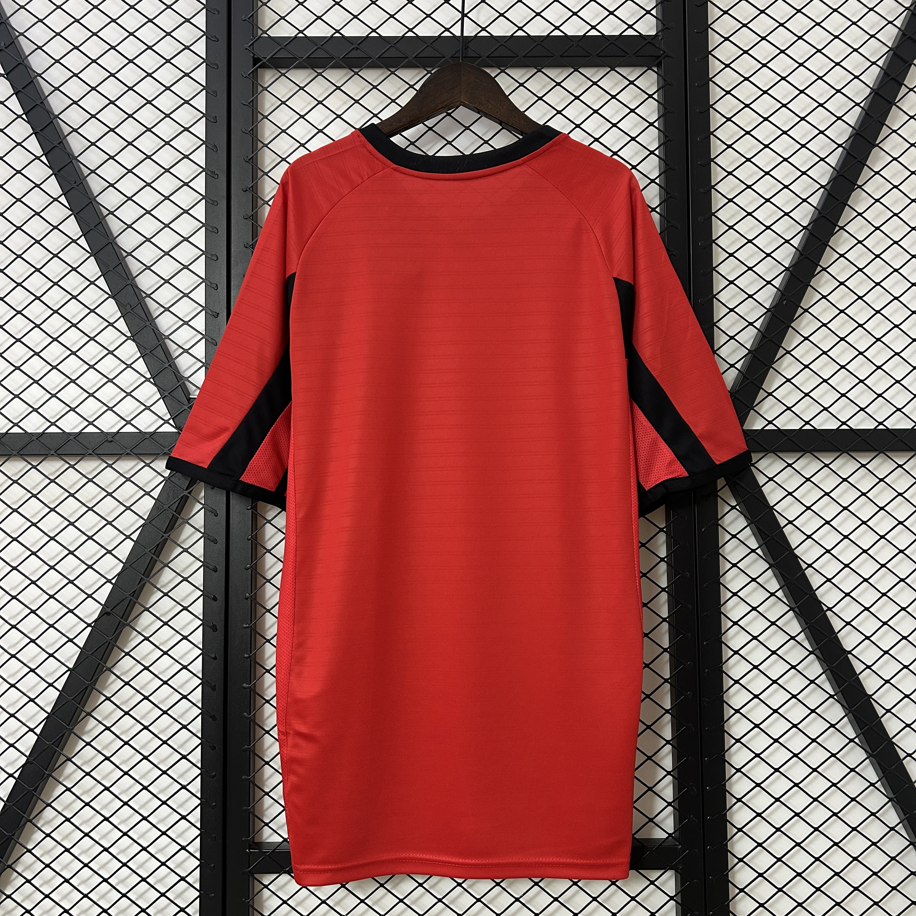 SIUjerseys-Retro Atletico Madrid 2001-02 Away Jersey