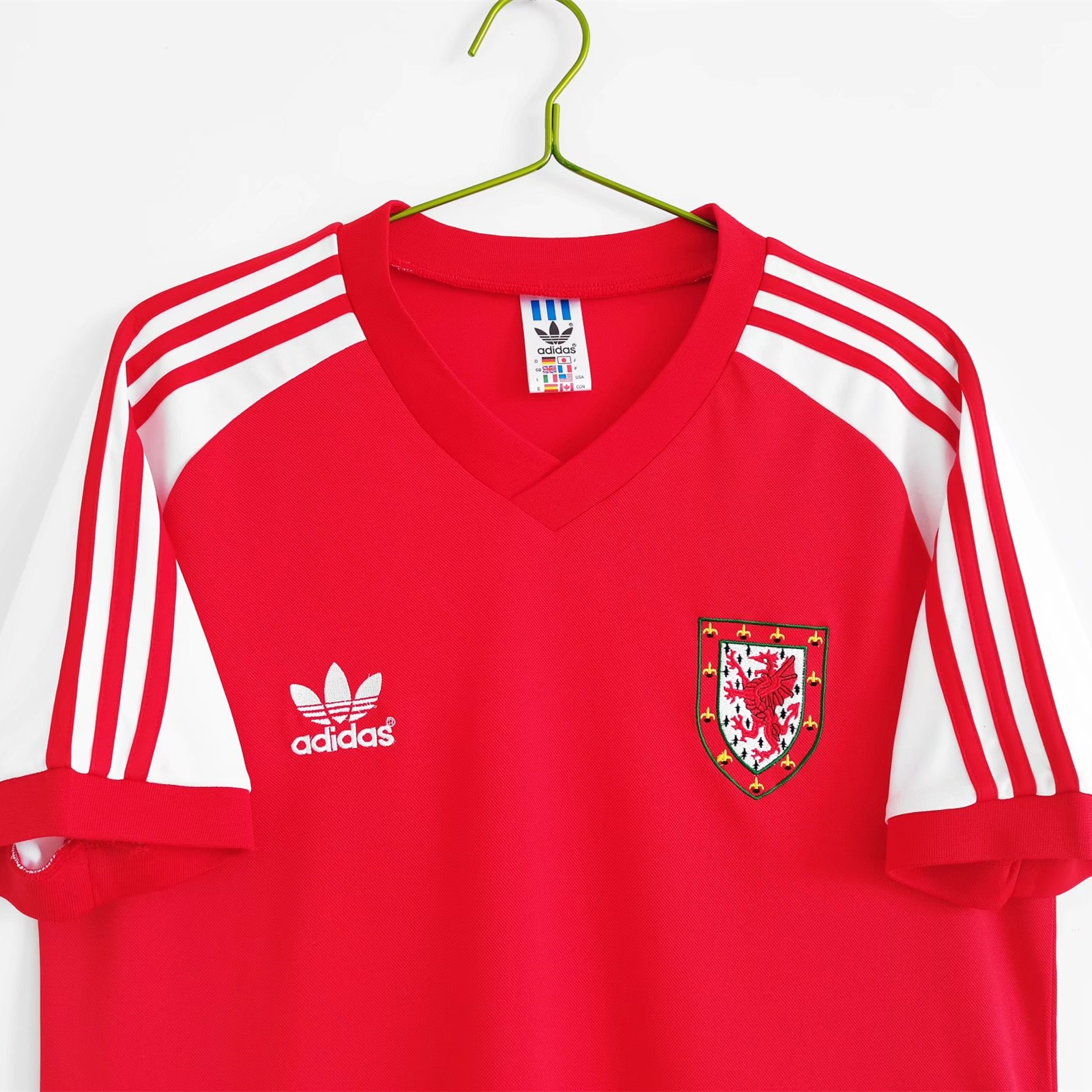 SIUjerseys-Retro Wales 1982 Home Stadium Jersey