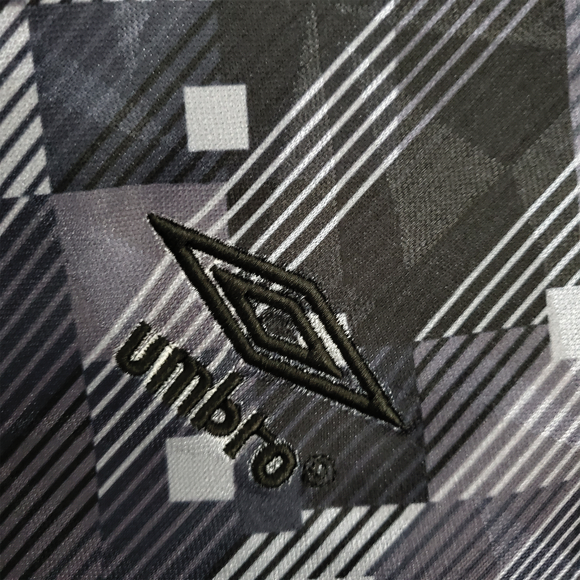 SIUjerseys-Retro England 1990 Black Jersey