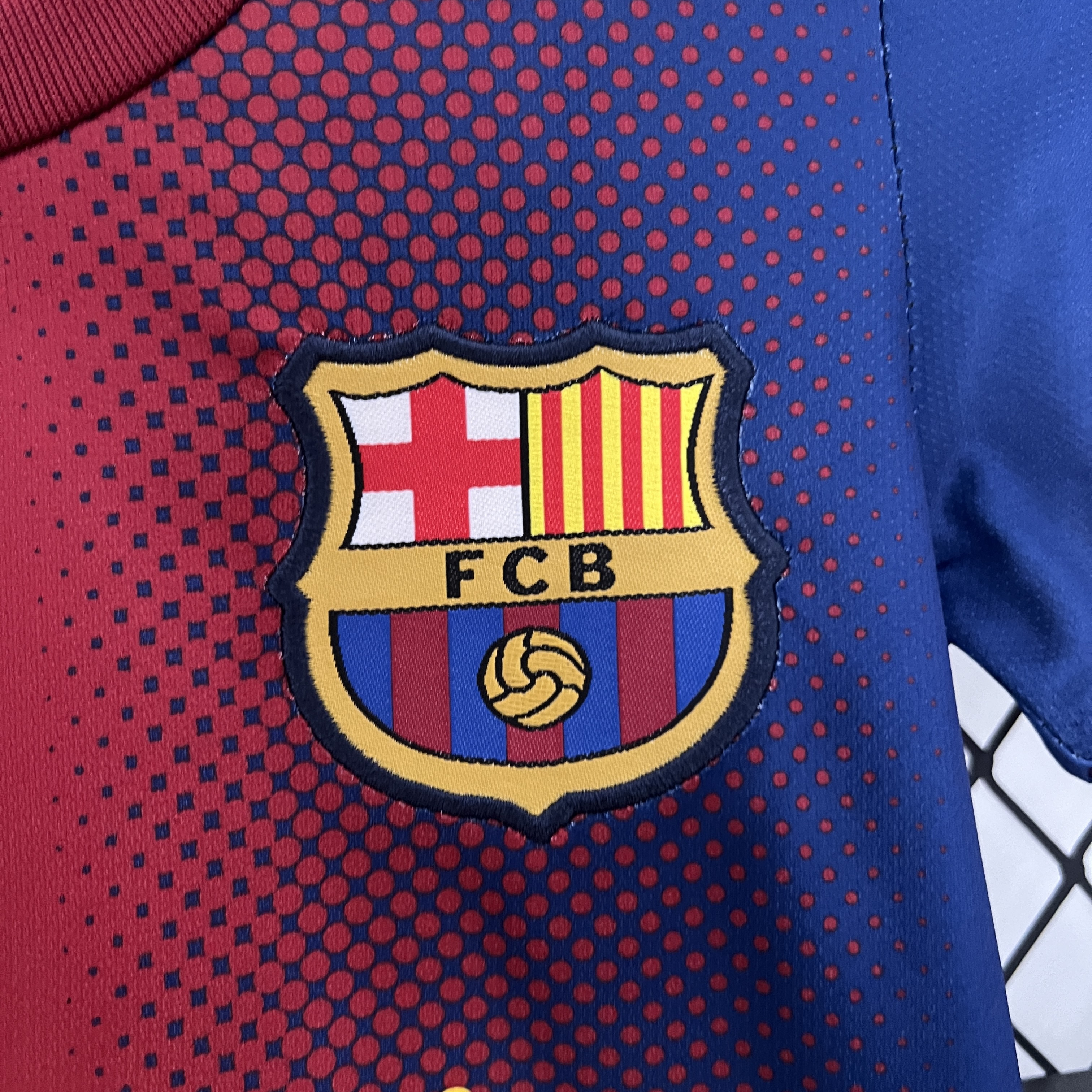 SIUjerseys-Retro Barcelona 2012-13 Home Stadium Kids Kit