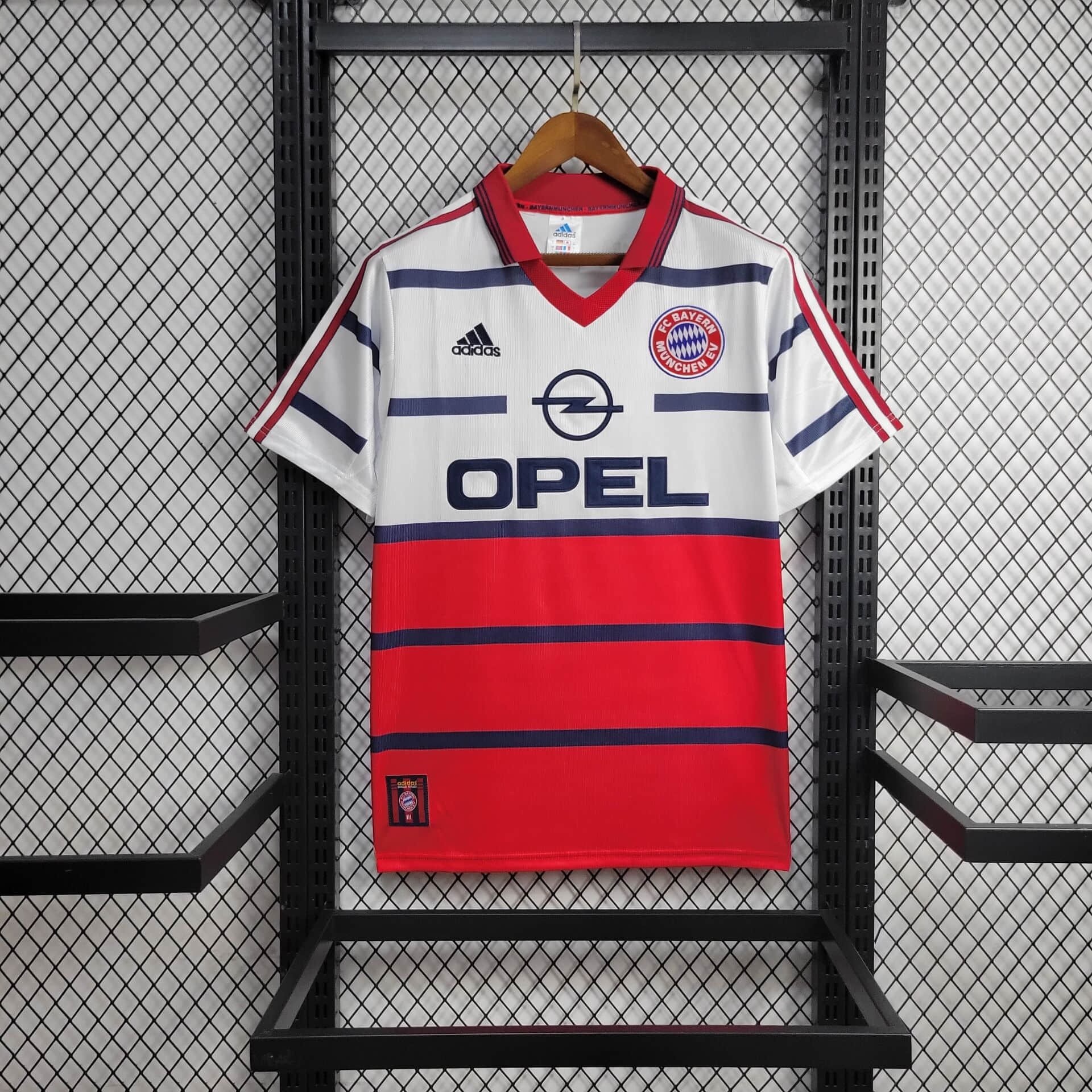 unitedfutballjersey-Retro Bayern Munich 1998-00 Away Jersey