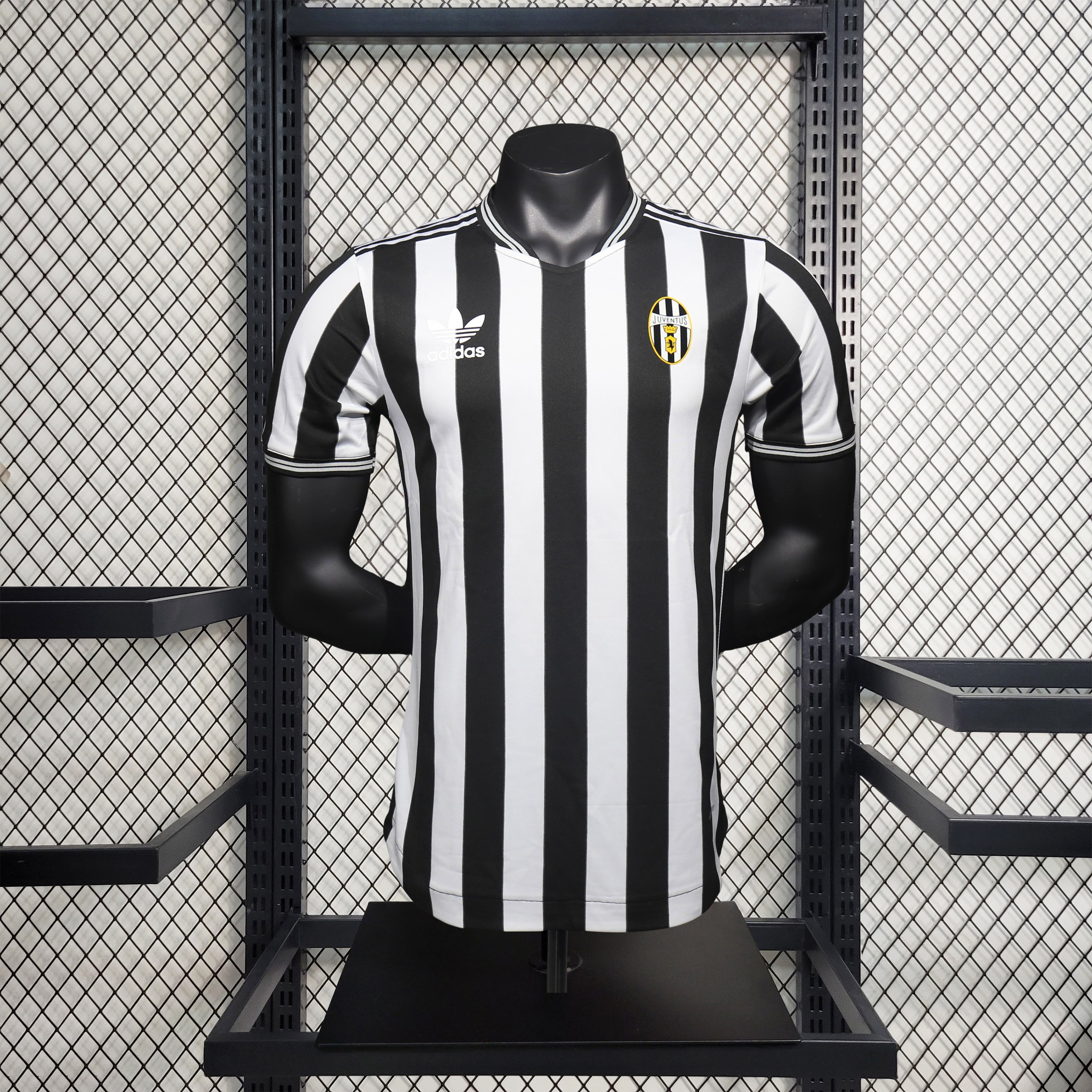 SIUjerseys-Juventus 24-25 Trefoil Vintage Unsponsored Special Jersey