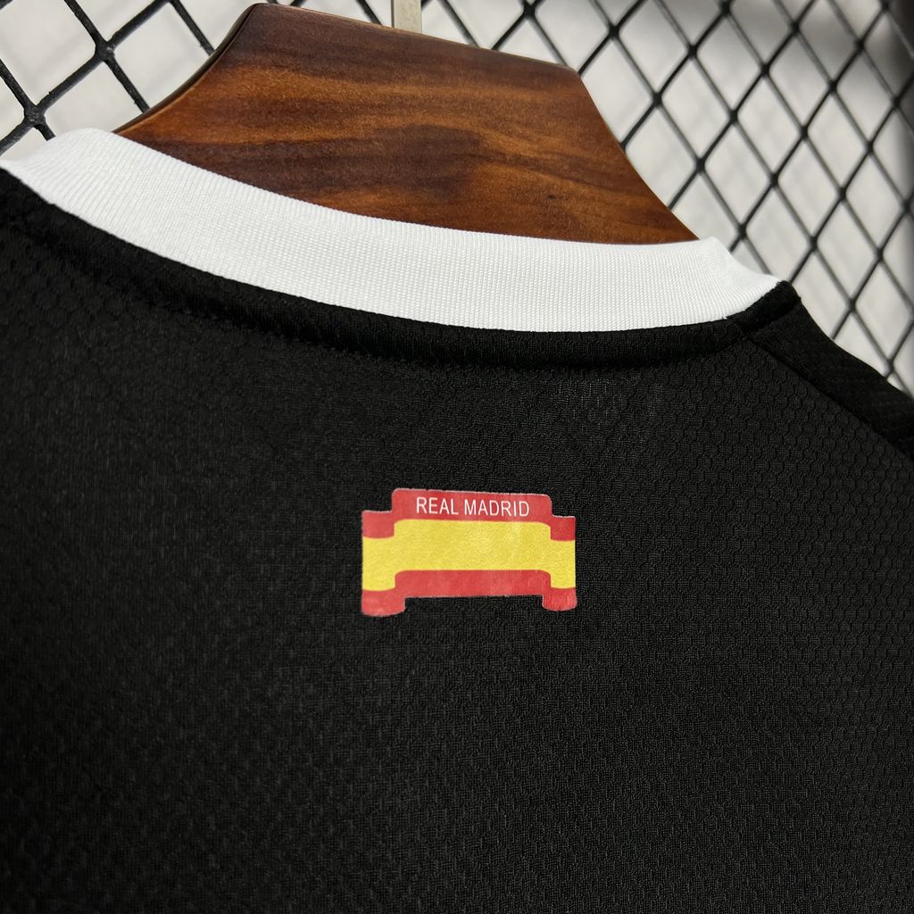 SIUjerseys-Real Madrid 24-25 Third Goalkeeper Black Jersey - Fans Version