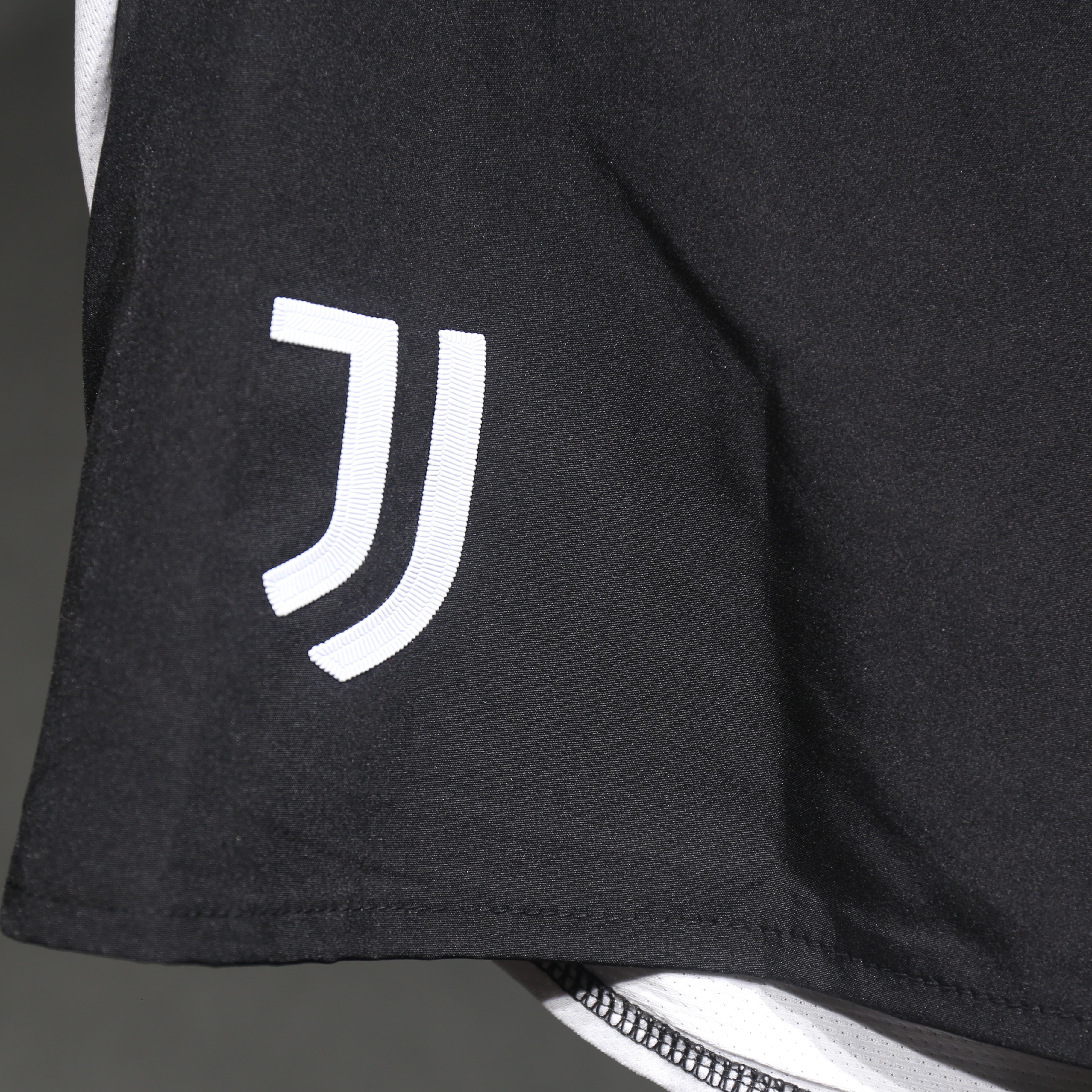 SIUjerseys-Juventus 24-25 Home Shorts - Player Version