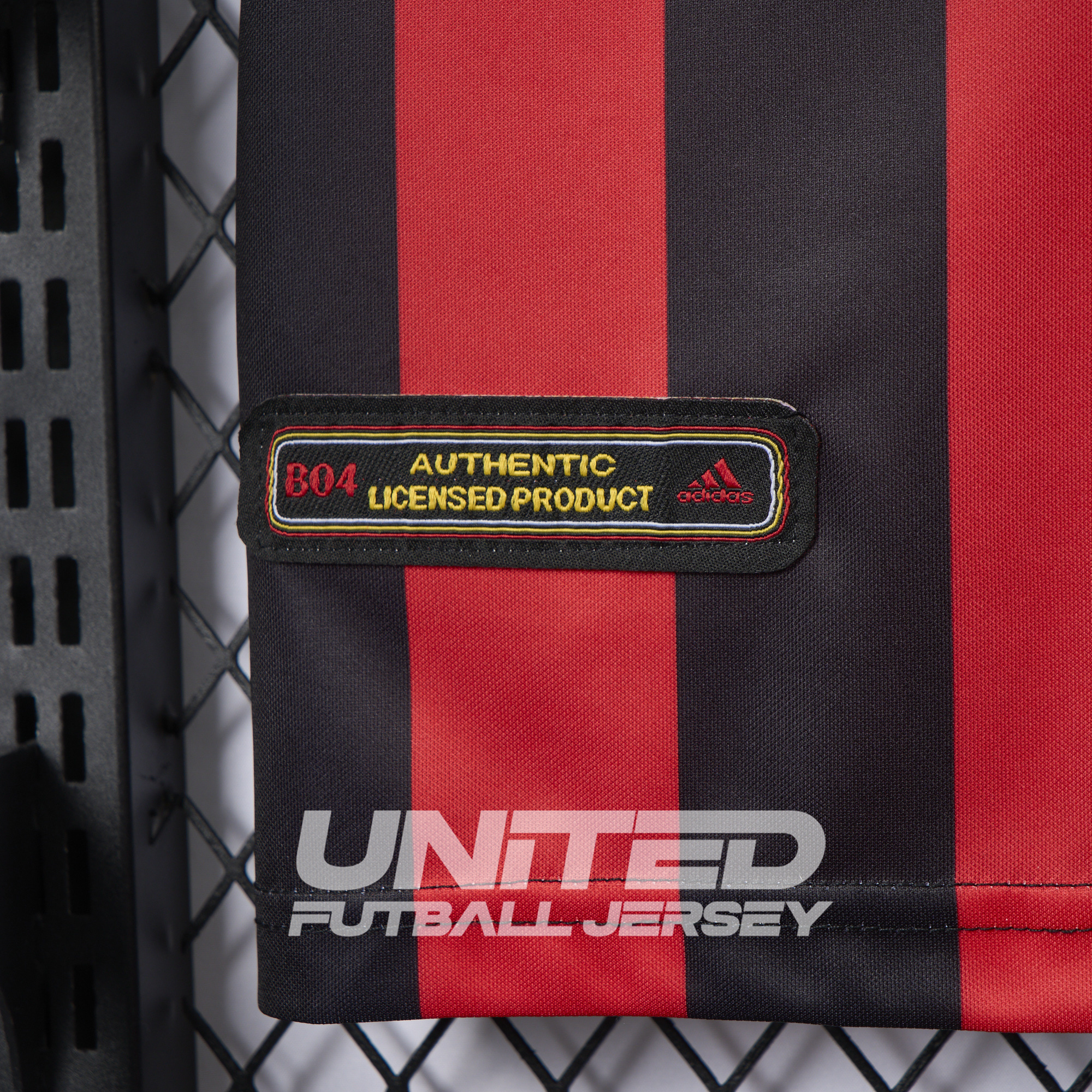 unitedfutballjersey-Retro Bayer 04 Leverkusen 2001-02 Home Jersey