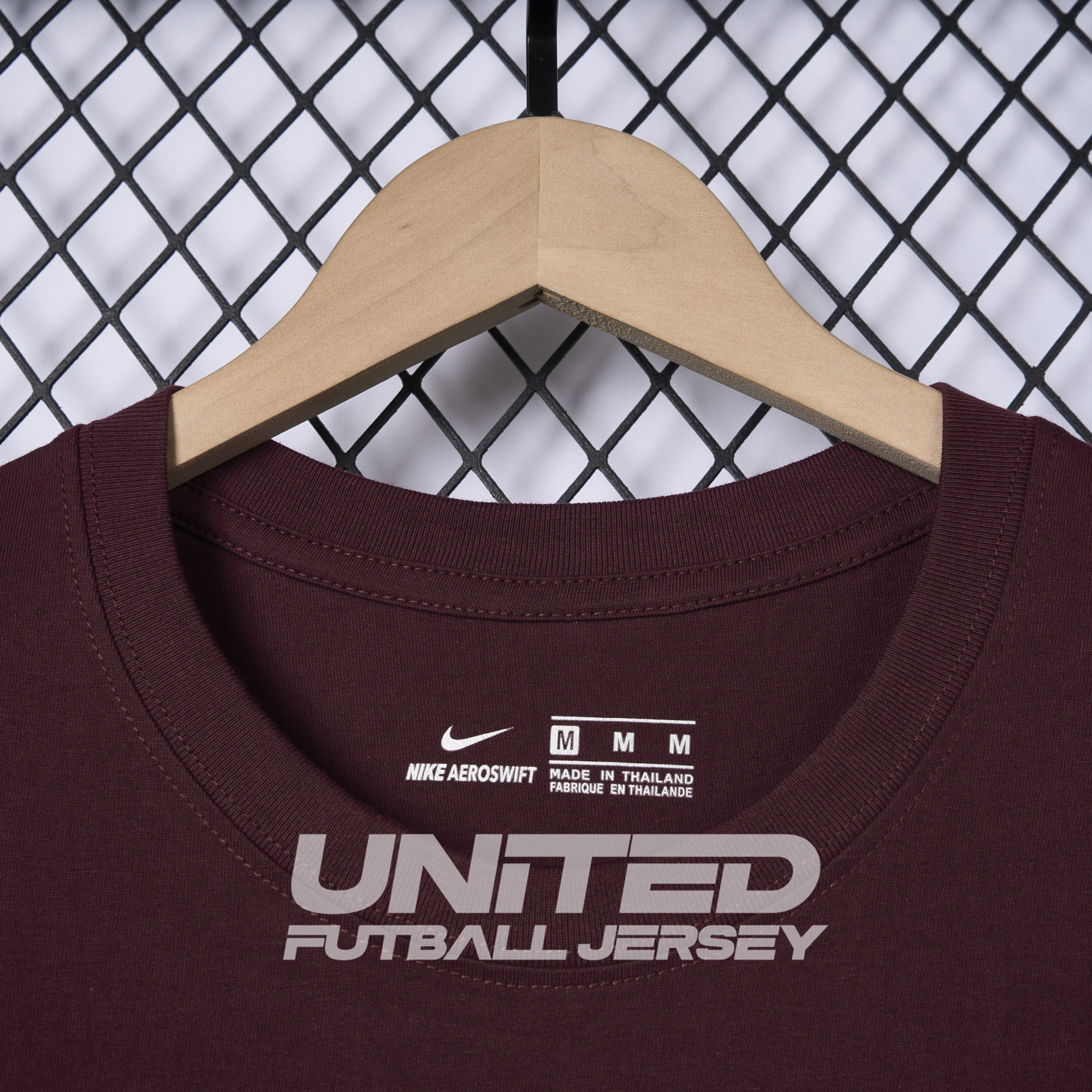 unitedfutballjersey-Barcelona 24-25 Red Big LOGO T-Shirt