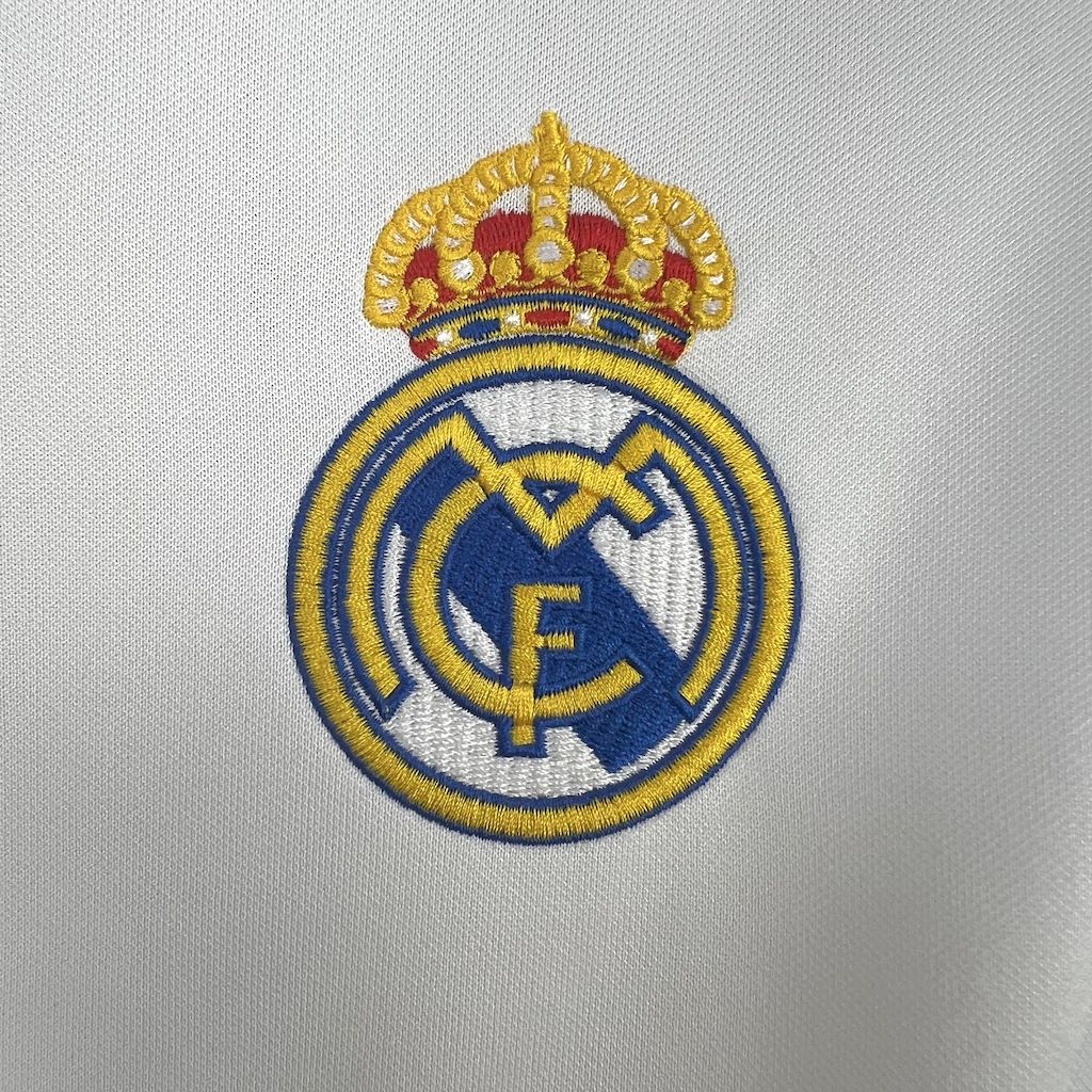 SIUjerseys-Retro Real Madrid 2003-04 Home Jersey