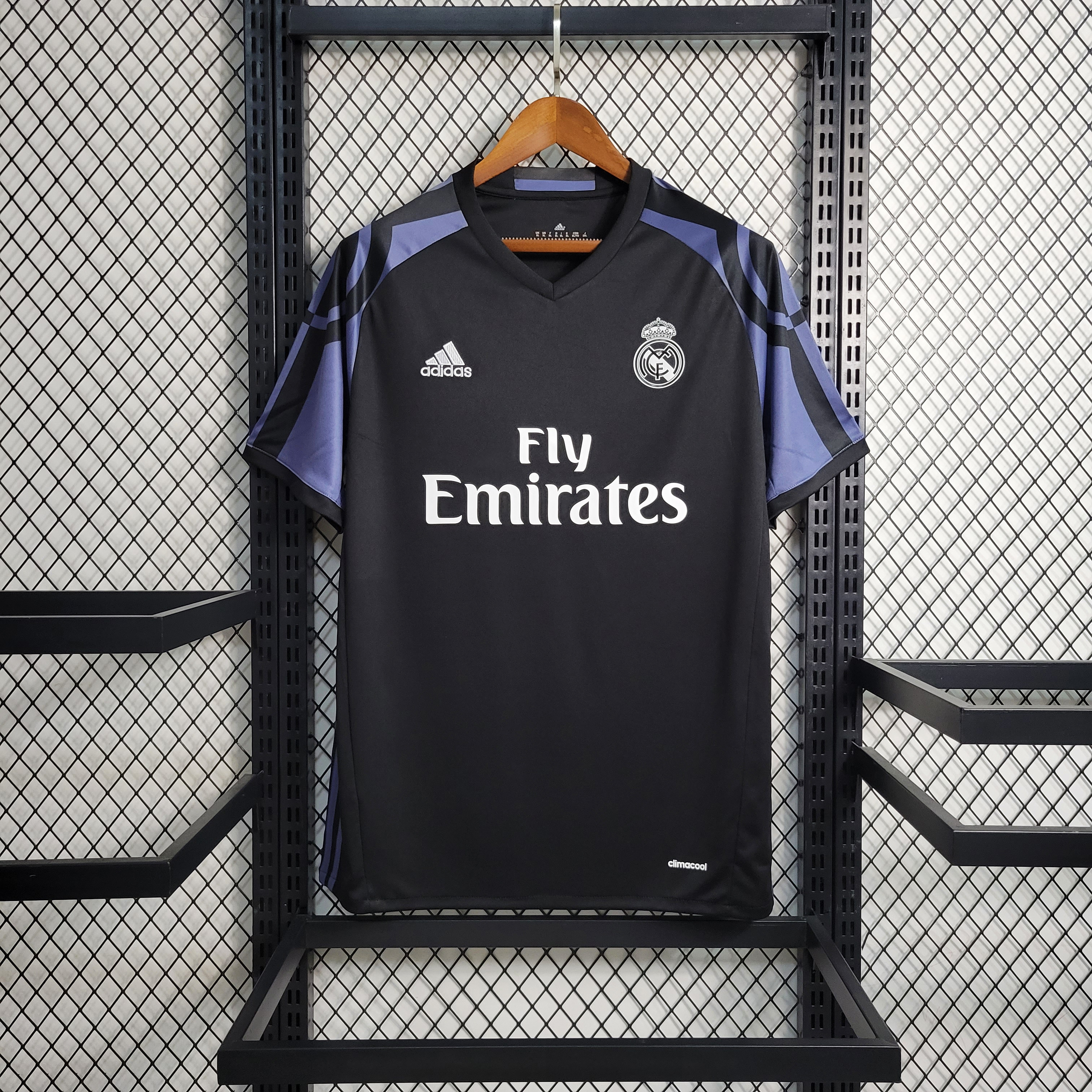 SIUjerseys-Retro Real Madrid 16-17 Third Jersey
