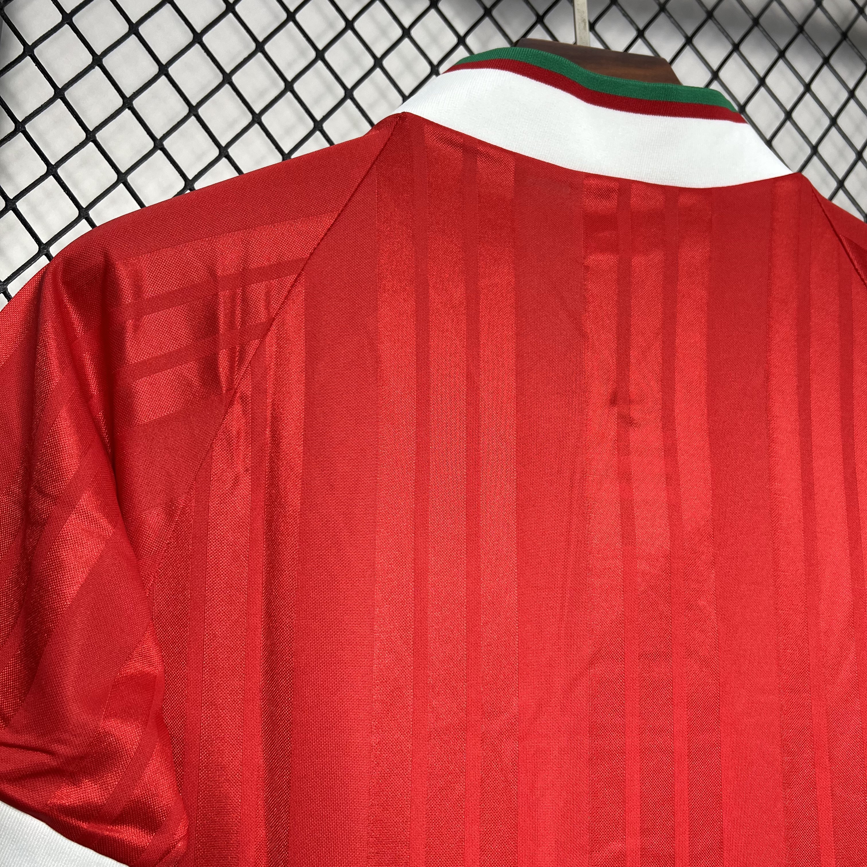 unitedfutballjersey-Retro Liver.pool 1993-95 Home Stadium Jersey