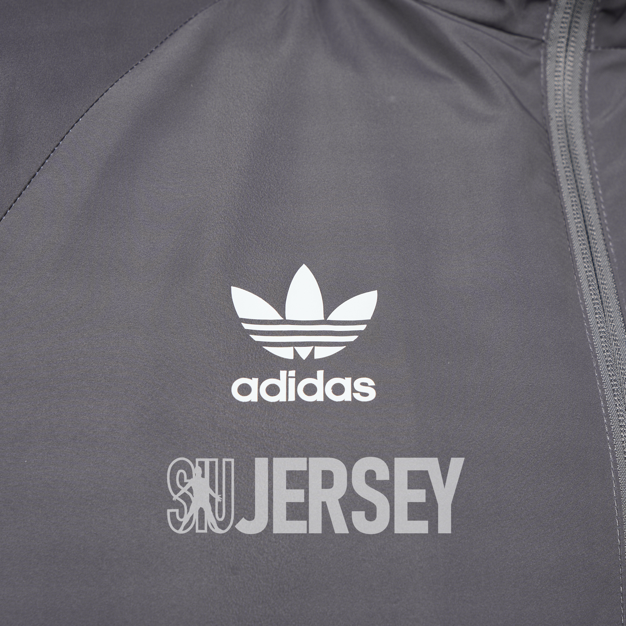 SIUjerseys-Real Madrid 24-25 Throwback Windbreaker Jacket - Grey