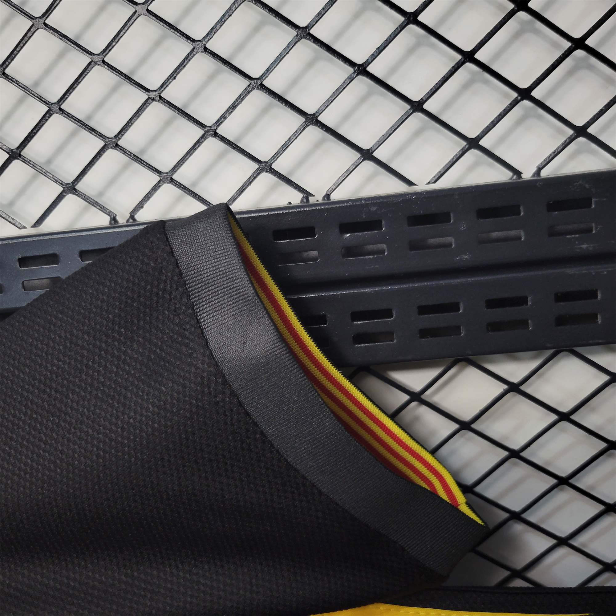 SIUjerseys-Retro Barcelona 13-14 Third Jersey