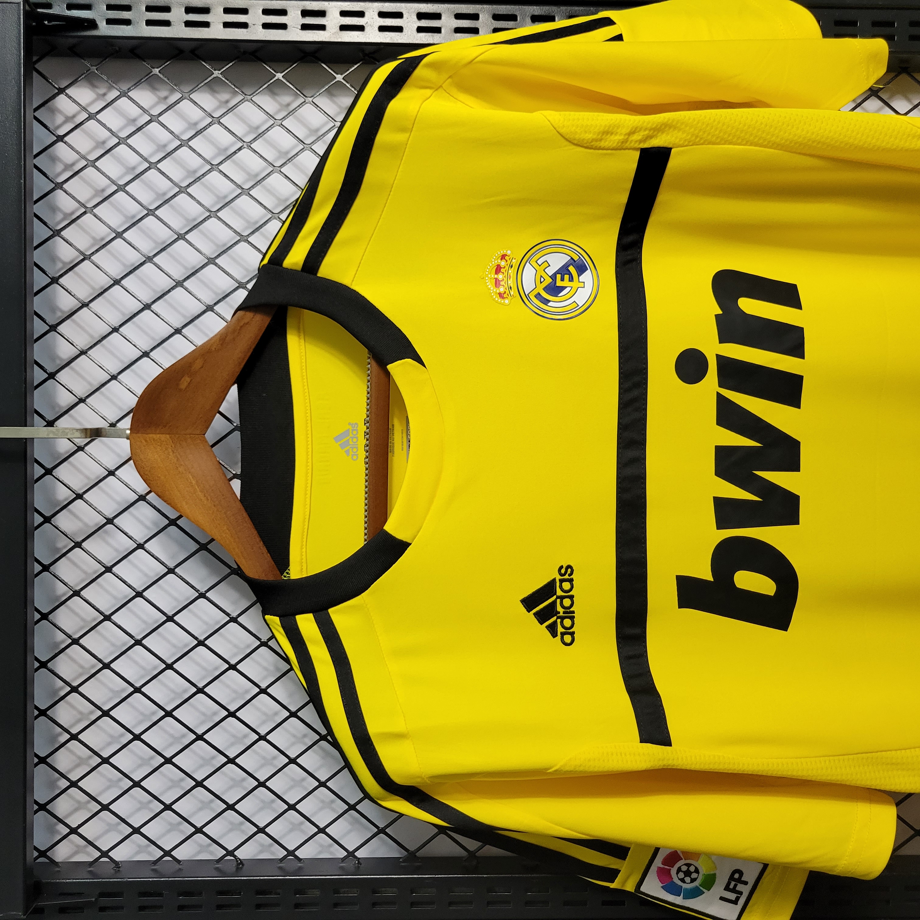 SIUjerseys-Retro Real Madrid 11-12 Yellow Goalkeeper Jersey