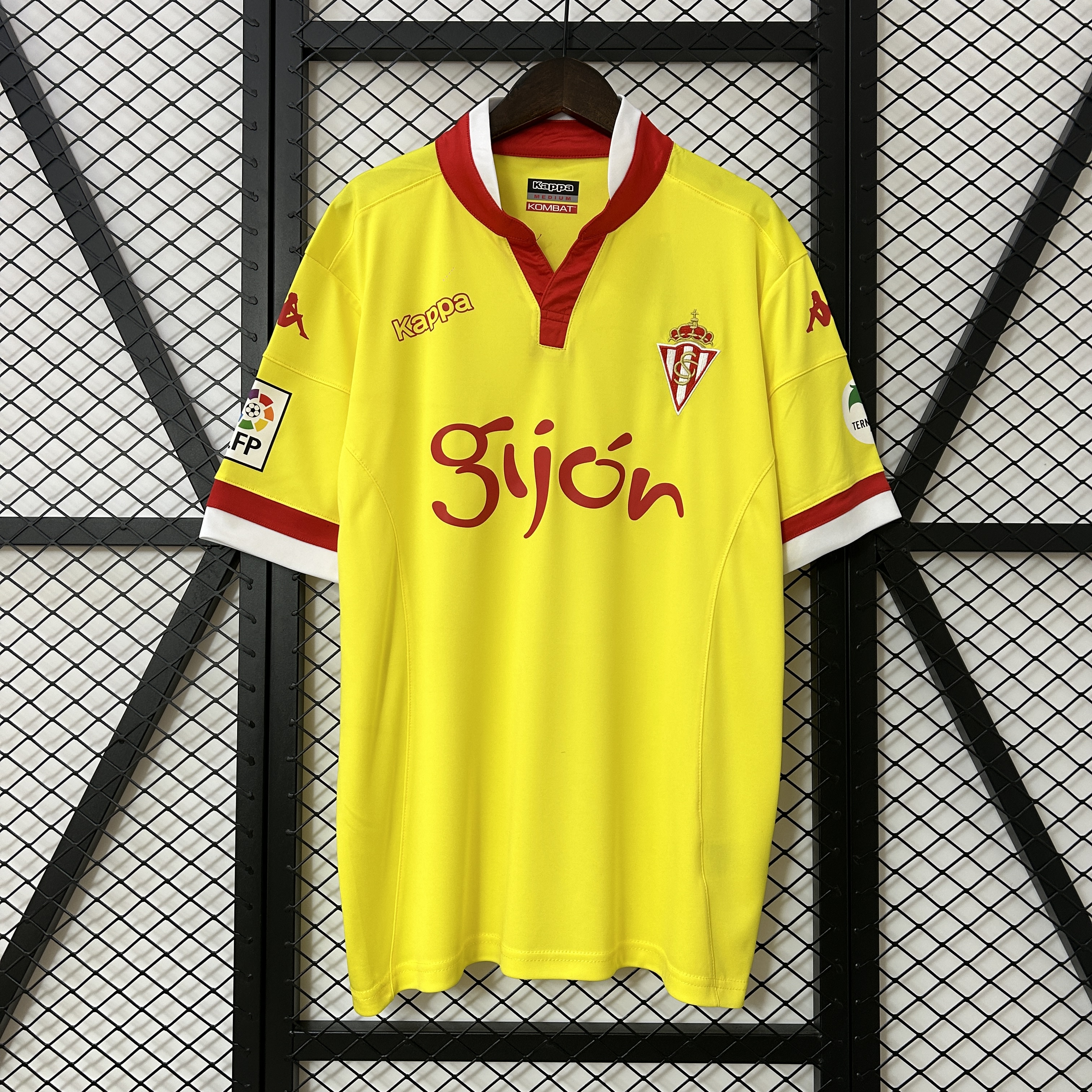 SIUjerseys-Retro Sporting Gijon 2015-16 Third Jersey