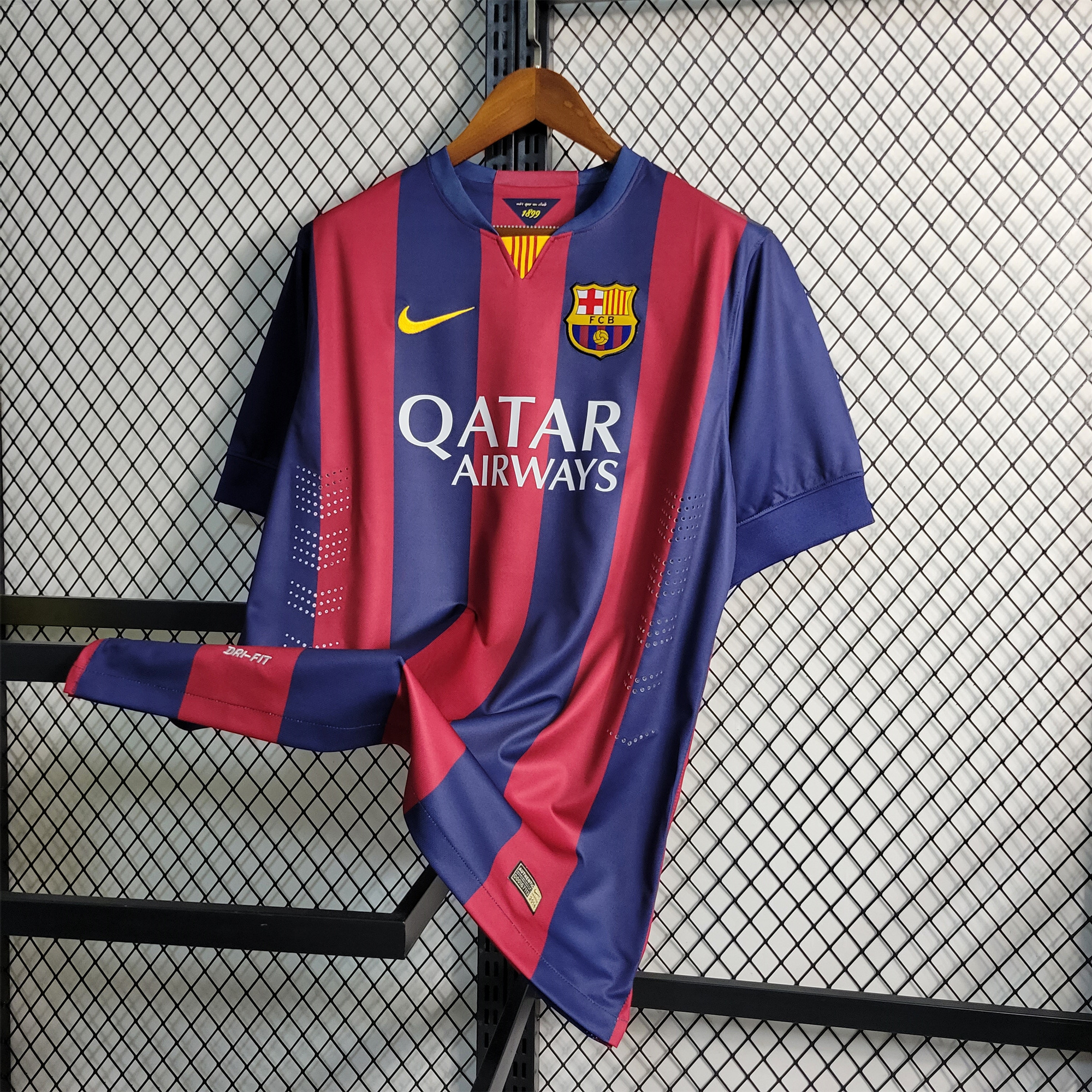 SIUjerseys-Retro Barcelona 14-15 Home Stadium Jersey