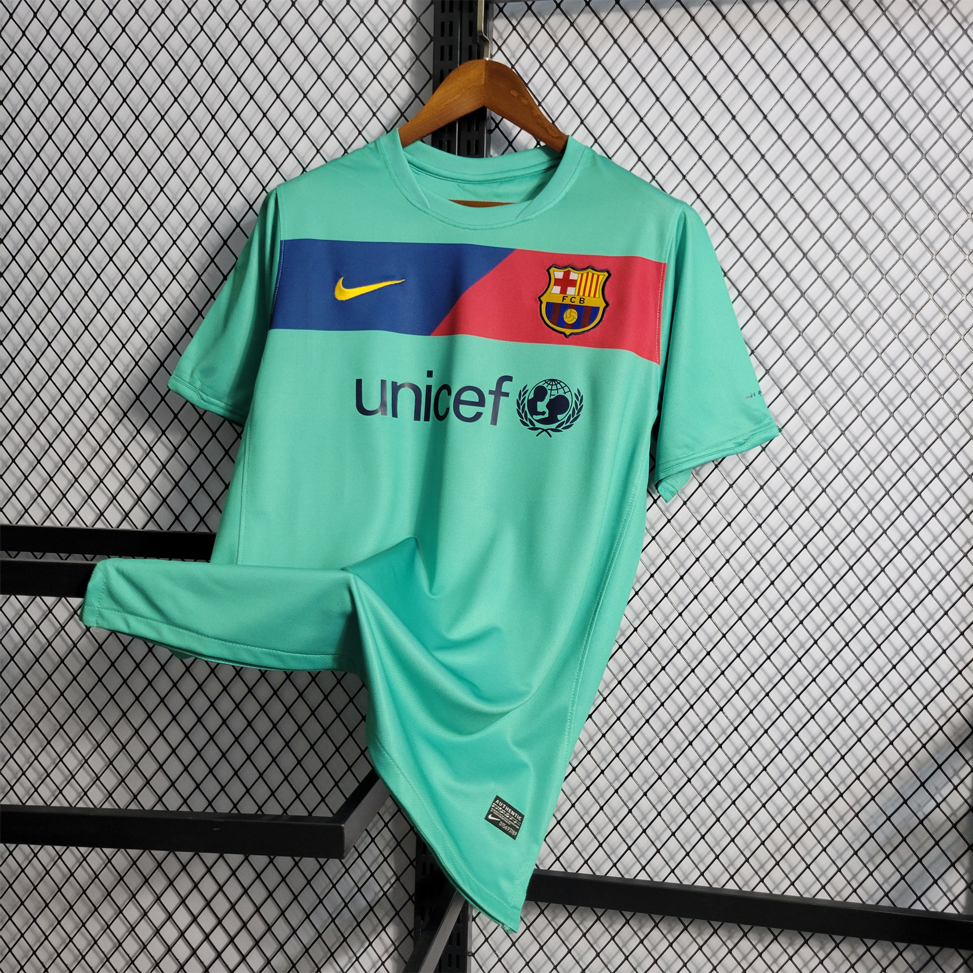SIUjerseys-Retro Barcelona 10-11 Away Stadium Jersey