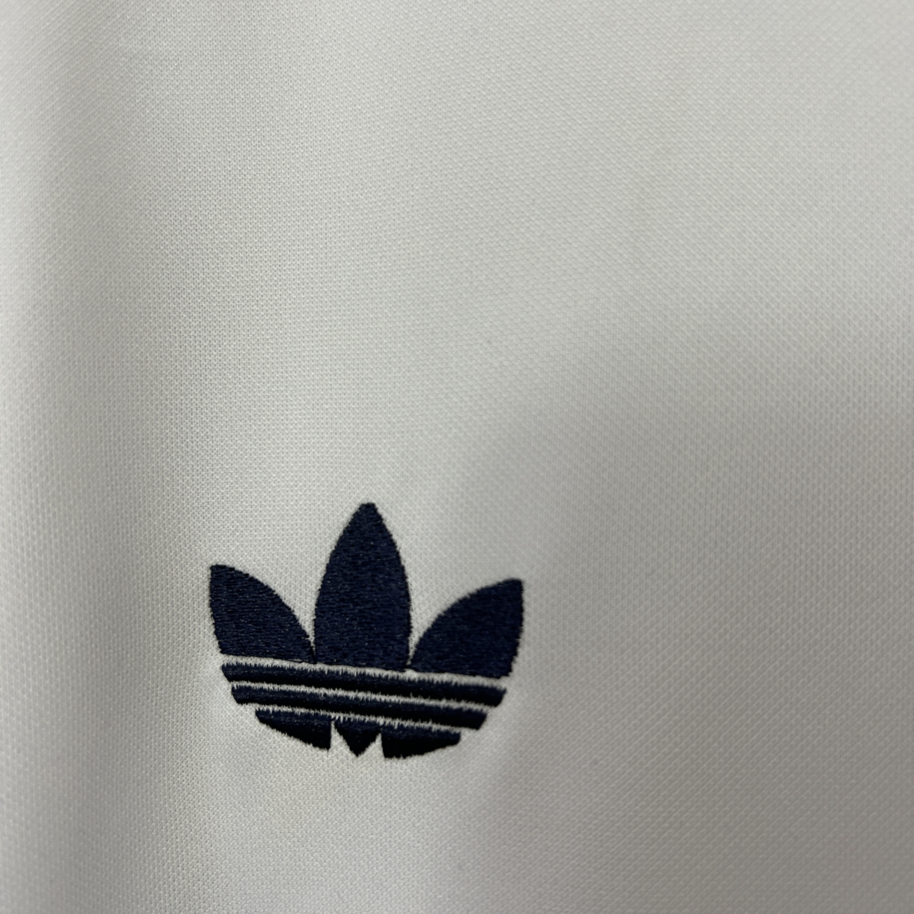 SIUjerseys-Retro Real Madrid 1984-85 Home Jersey