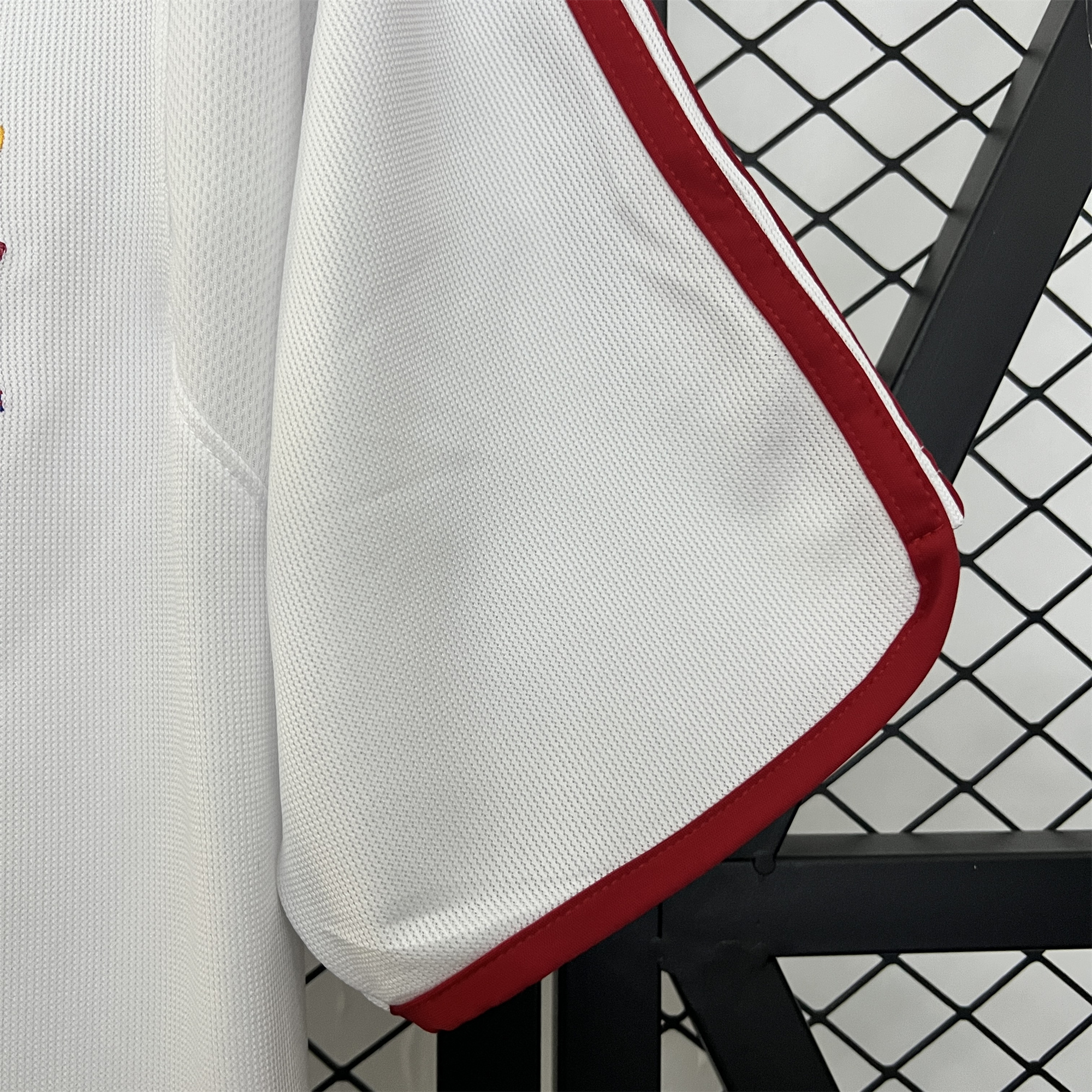 SIUjerseys-Retro Spain 2000 Away Jersey