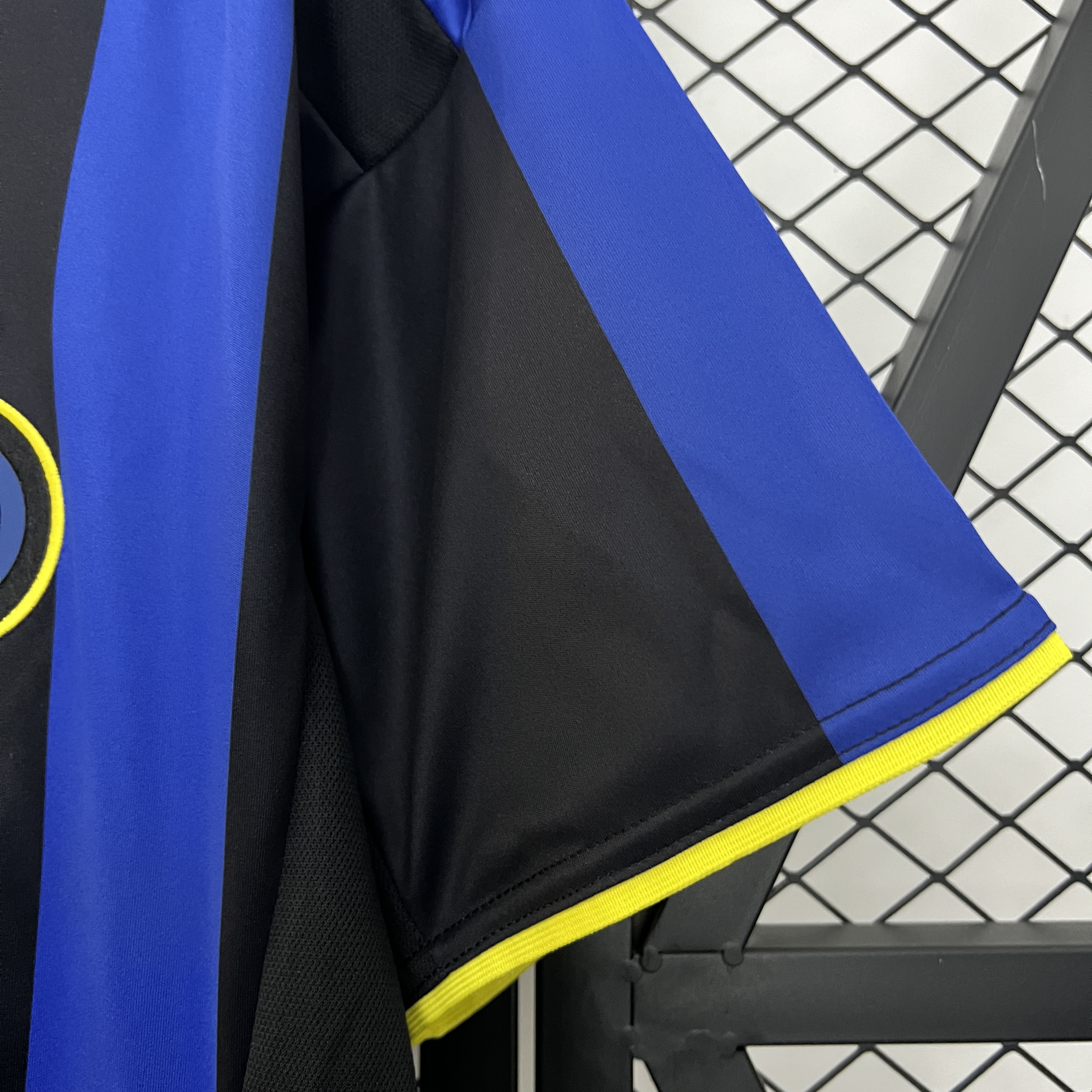 SIUjerseys-Retro Inter Milan 2002-03 Home Jersey