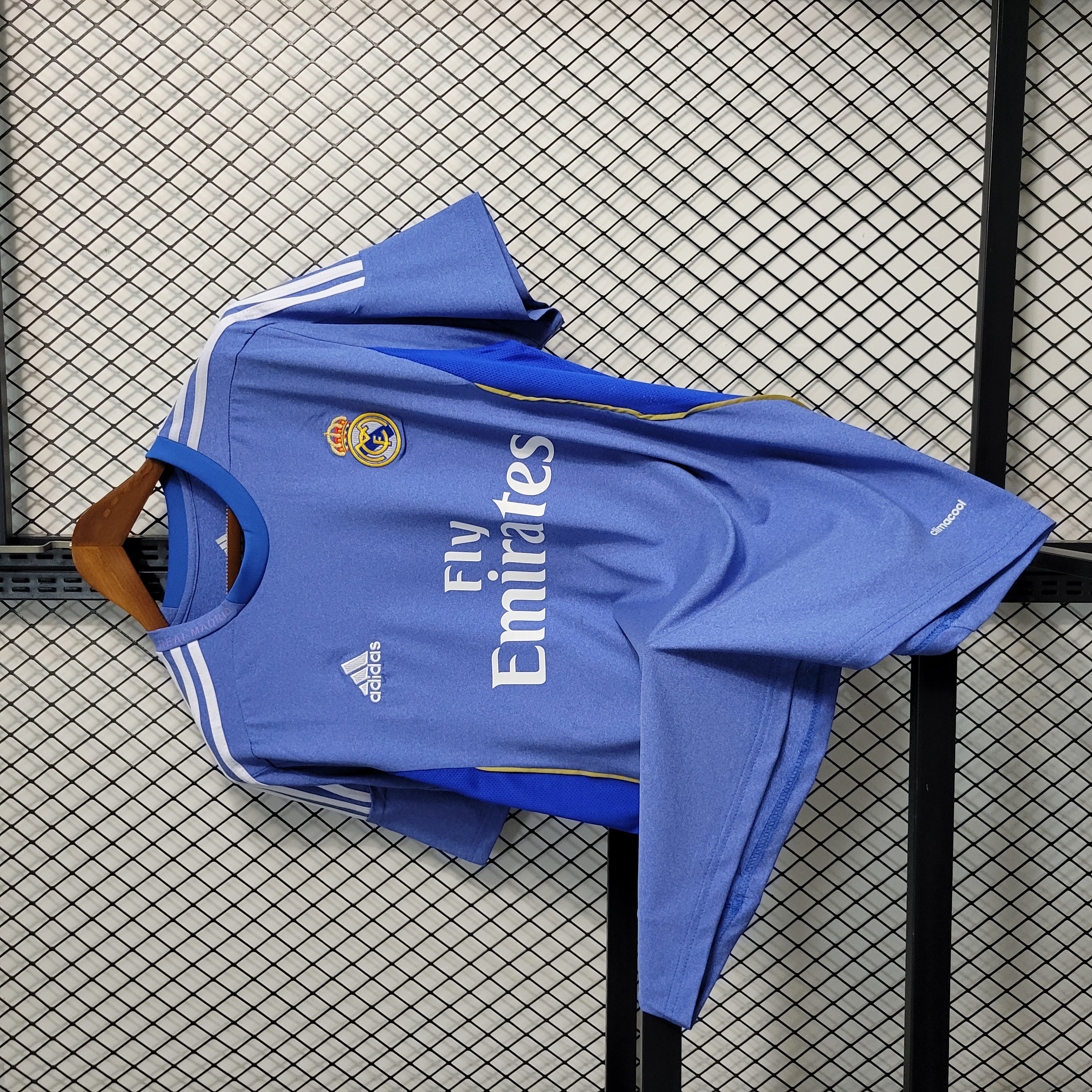 SIUjerseys-Retro Real Madrid 13-14 Away Stadium Jersey
