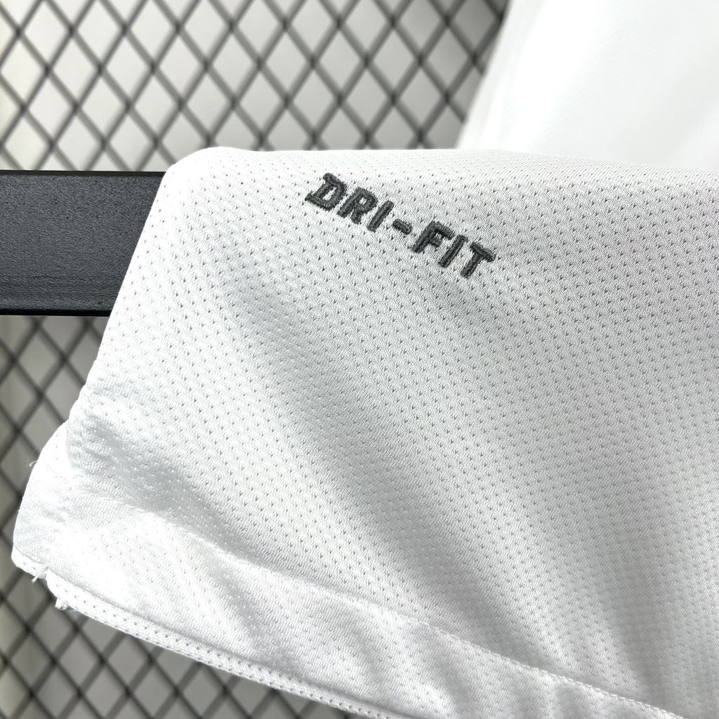 SIUjerseys-Retro Juventus 2010-11 Away Jersey