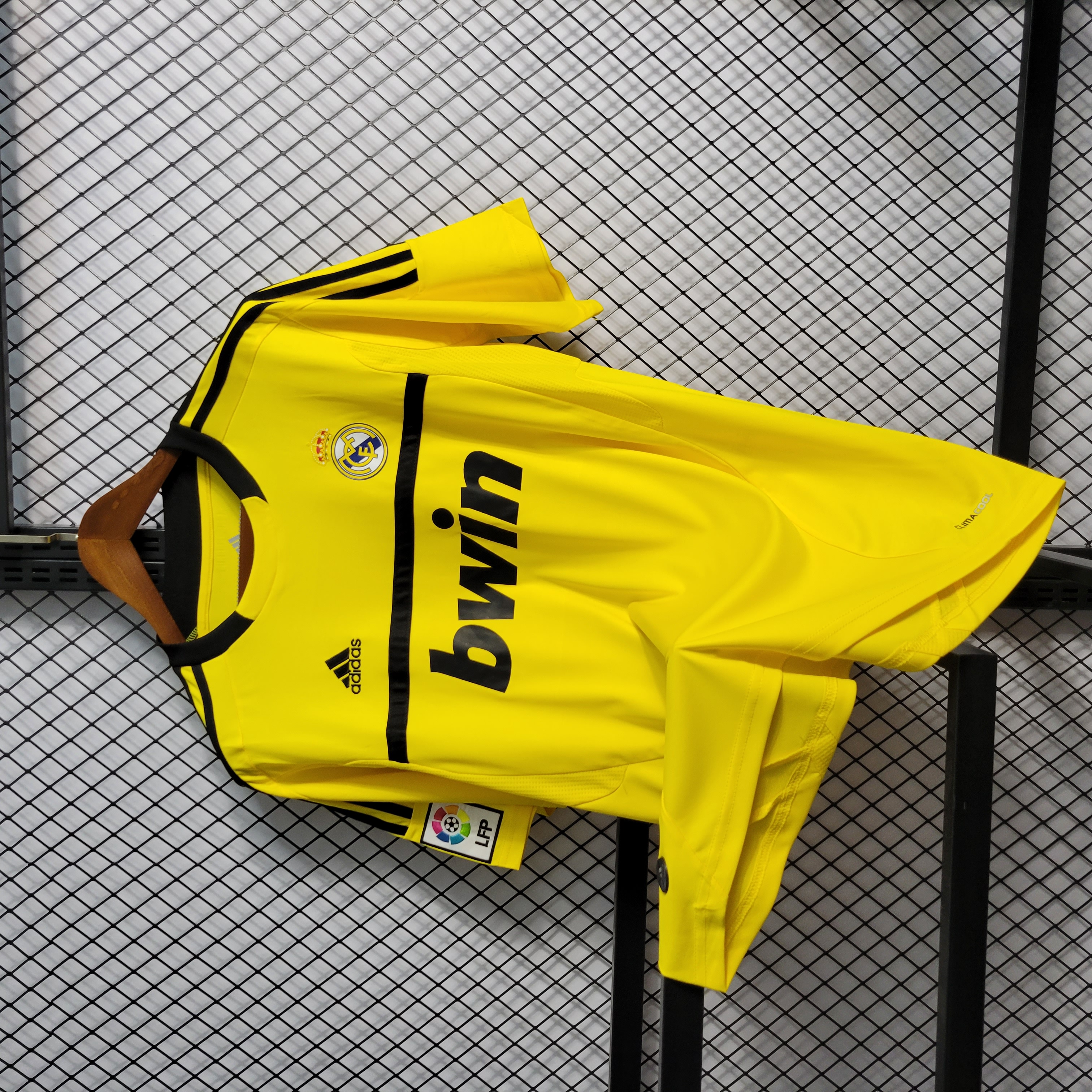 SIUjerseys-Retro Real Madrid 11-12 Yellow Goalkeeper Jersey