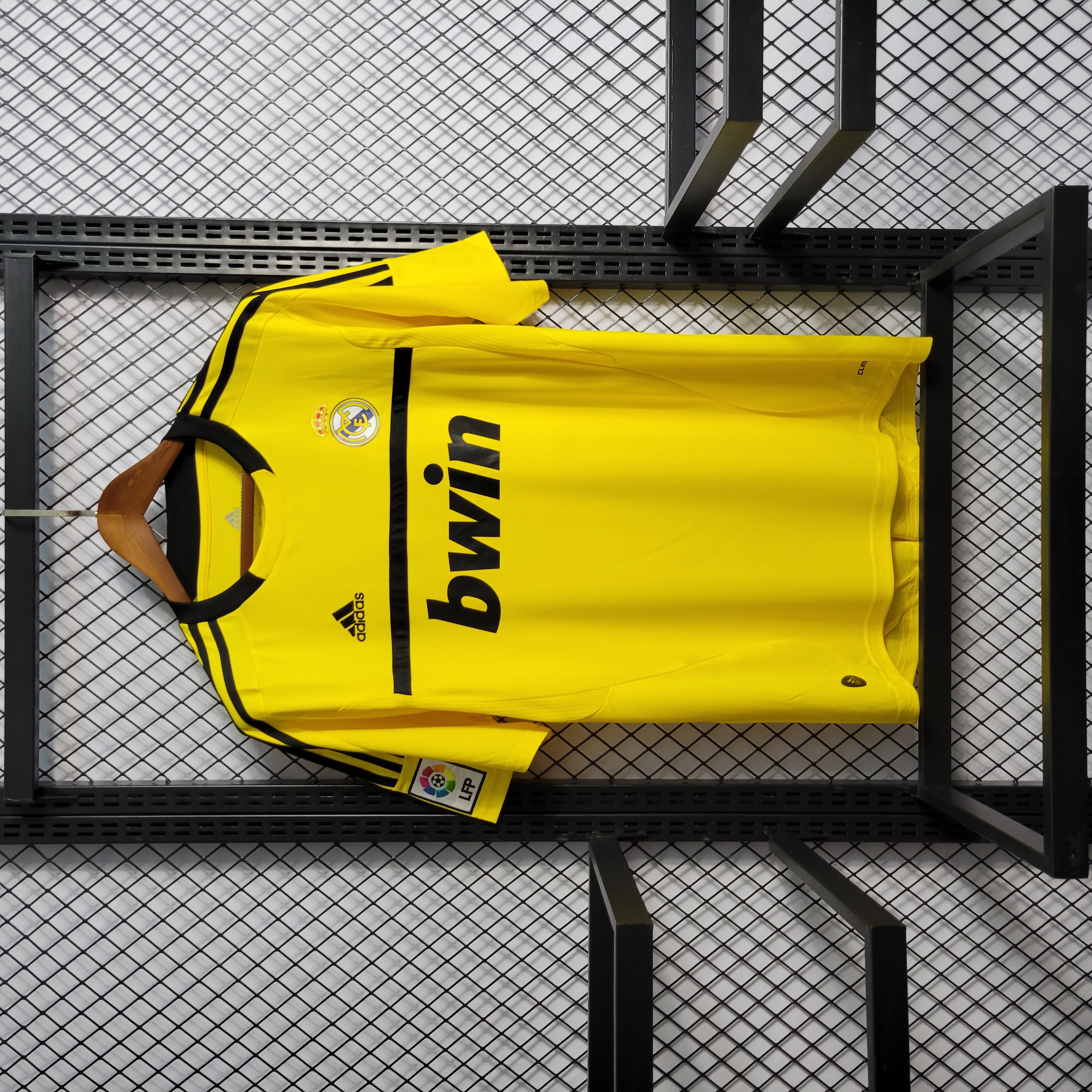 SIUjerseys-Retro Real Madrid 11-12 Yellow Goalkeeper Jersey
