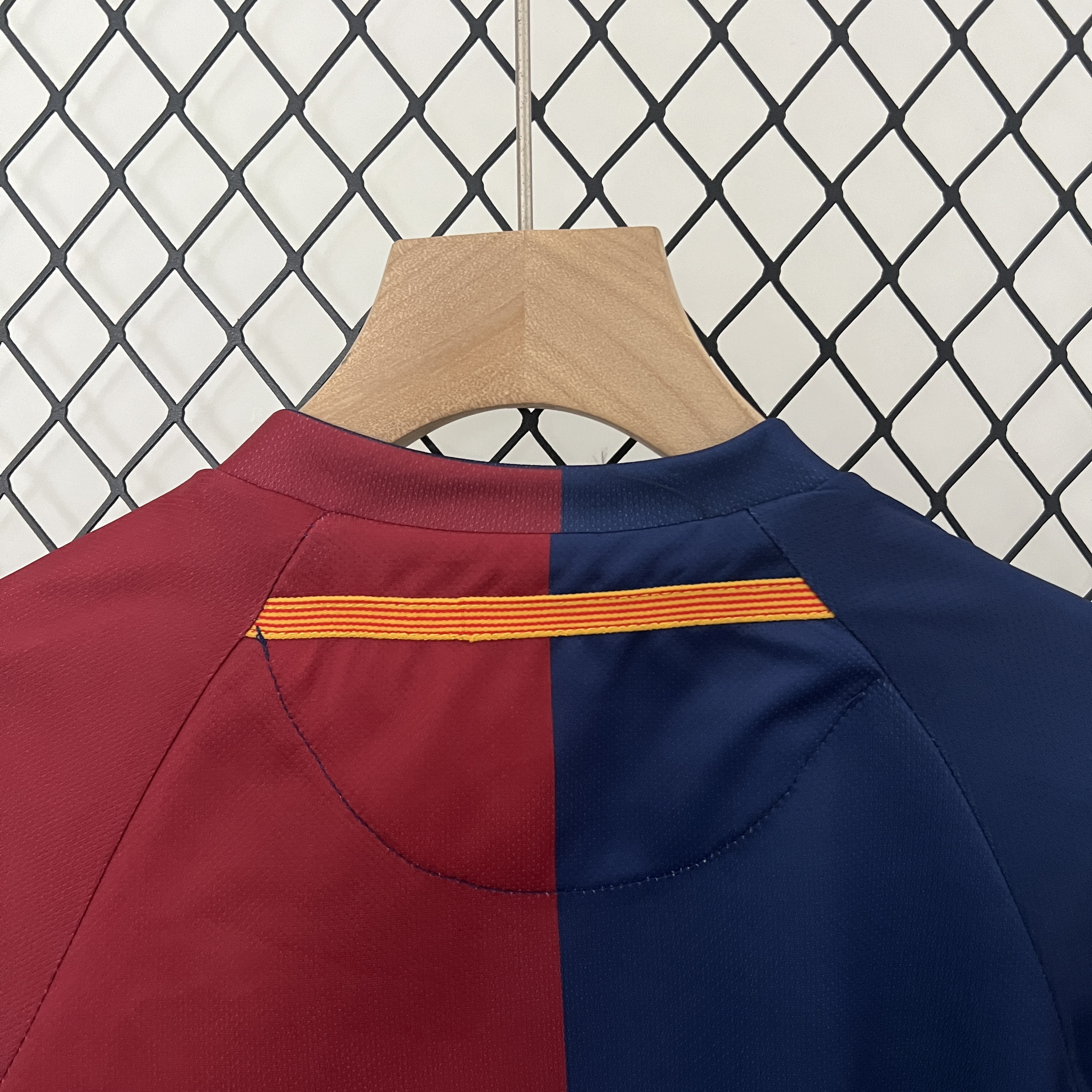 SIUjerseys-Retro Barcelona 2008-09 Home Stadium Kids Kit
