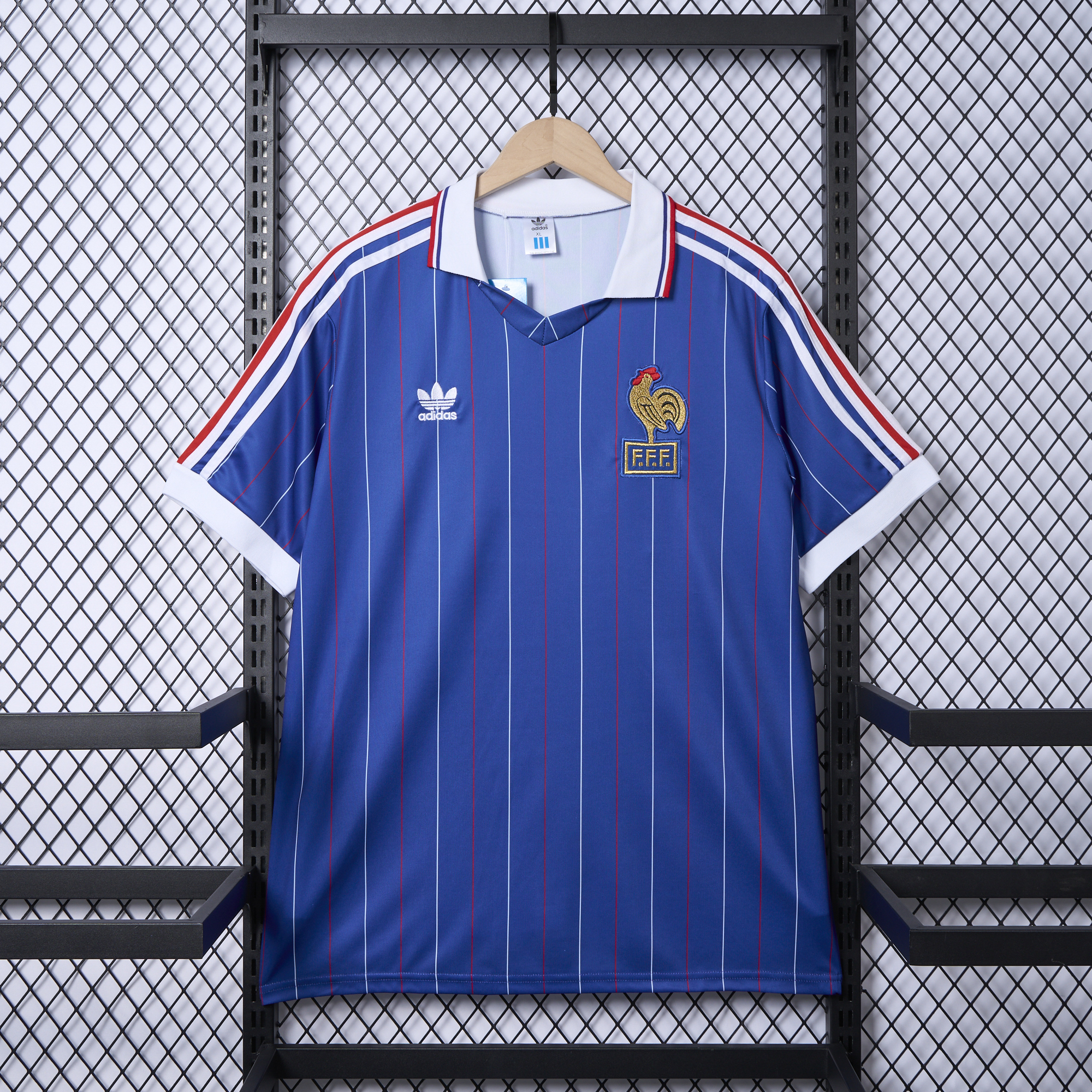 unitedfutballjersey-Retro France 1982 Home Stadium Jersey