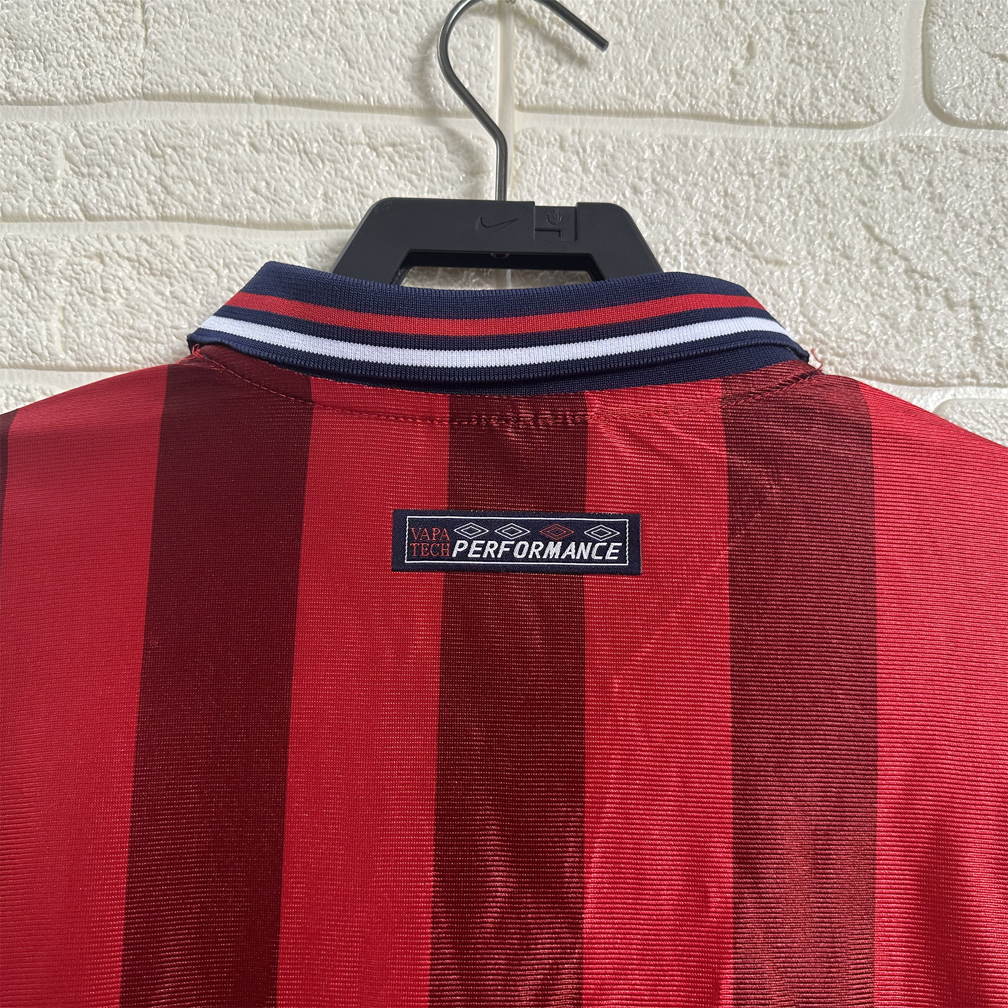SIUjerseys-Retro England 1998 Away Long Sleeve Jersey