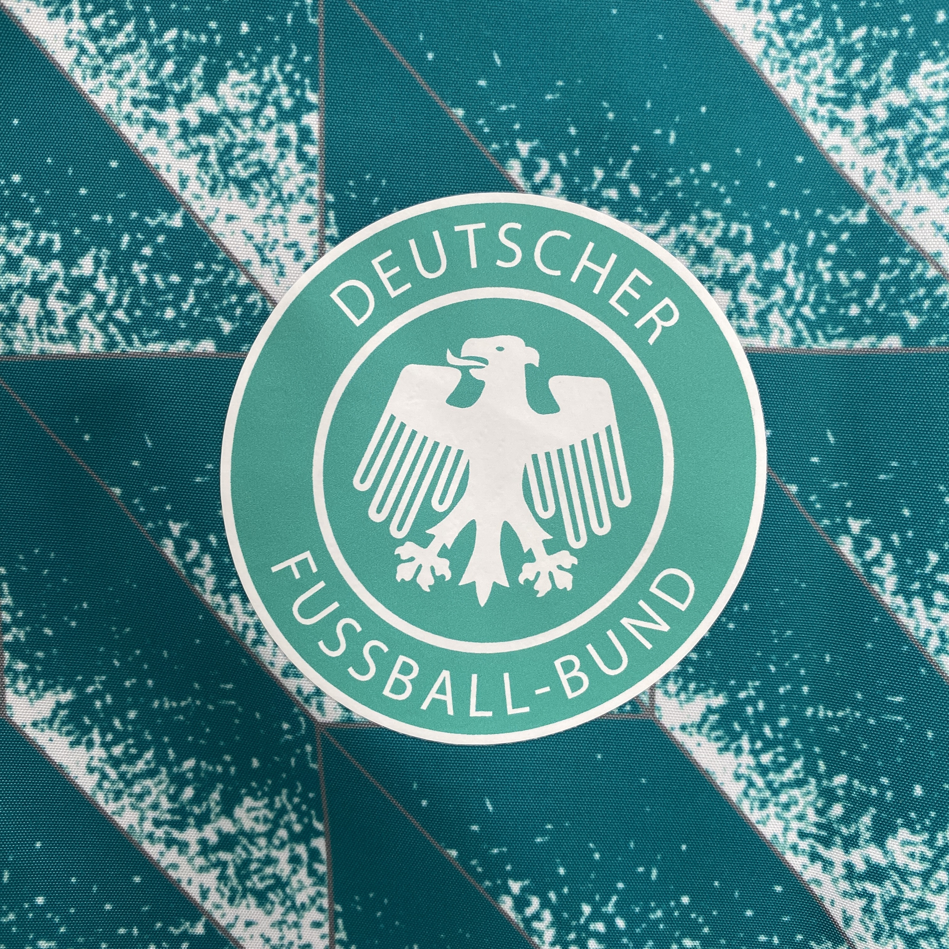 SIUjerseys-Germany 24-25 Double Sided Reversible Windbreaker - Pink & Vintage Green