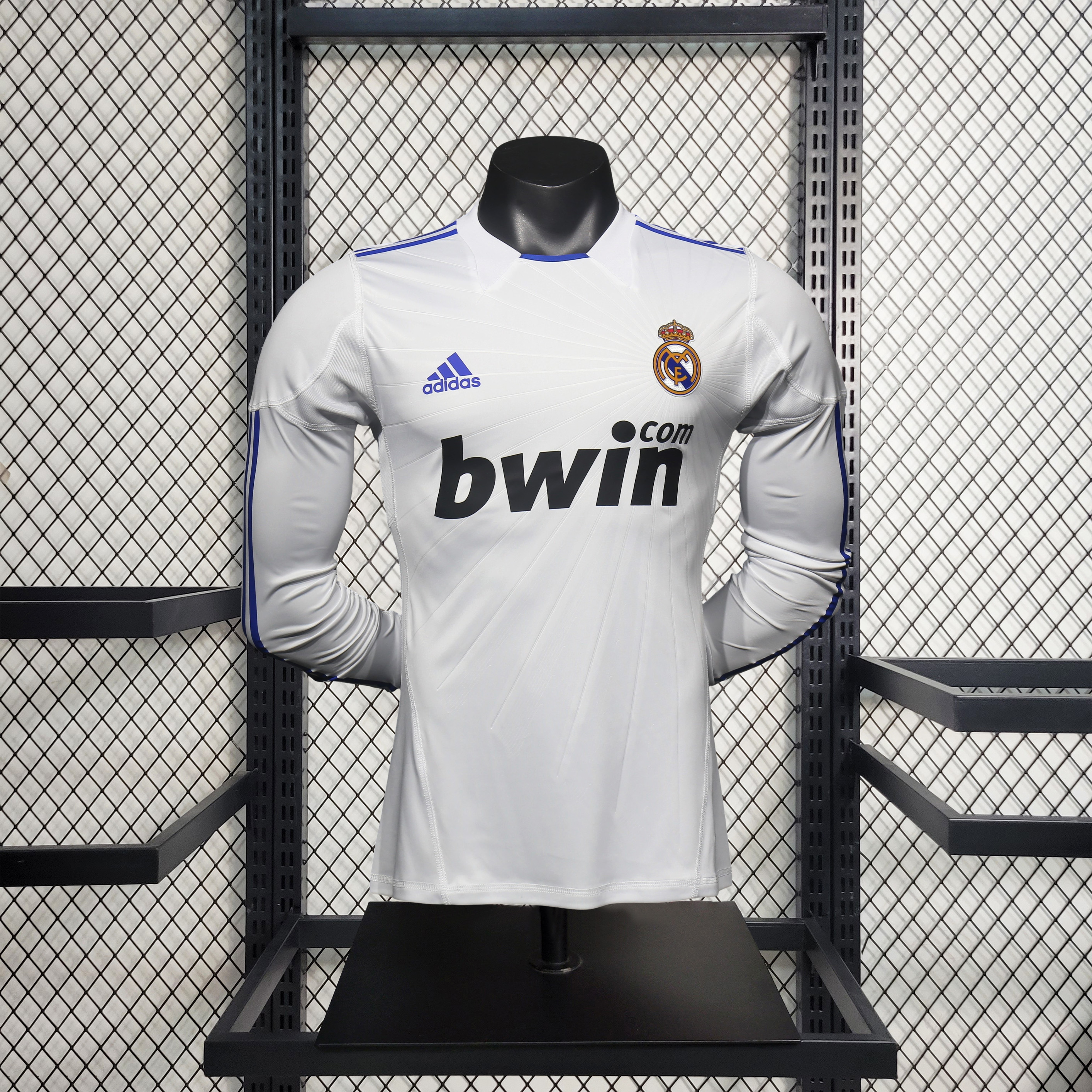 SIUjerseys-Retro Real Madrid 10-11 Home Long Sleeve Jersey - Player Version