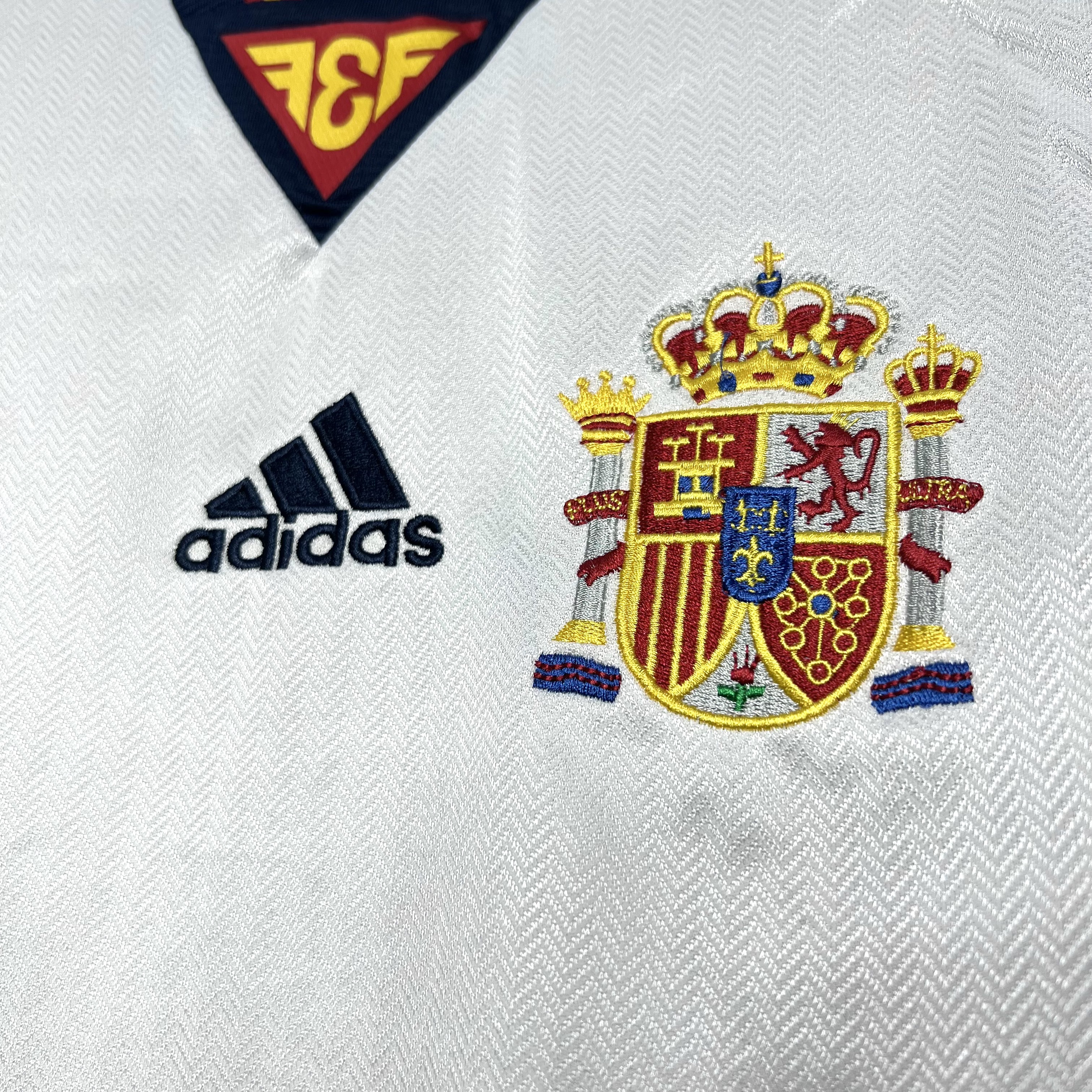 SIUjerseys-Retro Spain 1998 Away Jersey