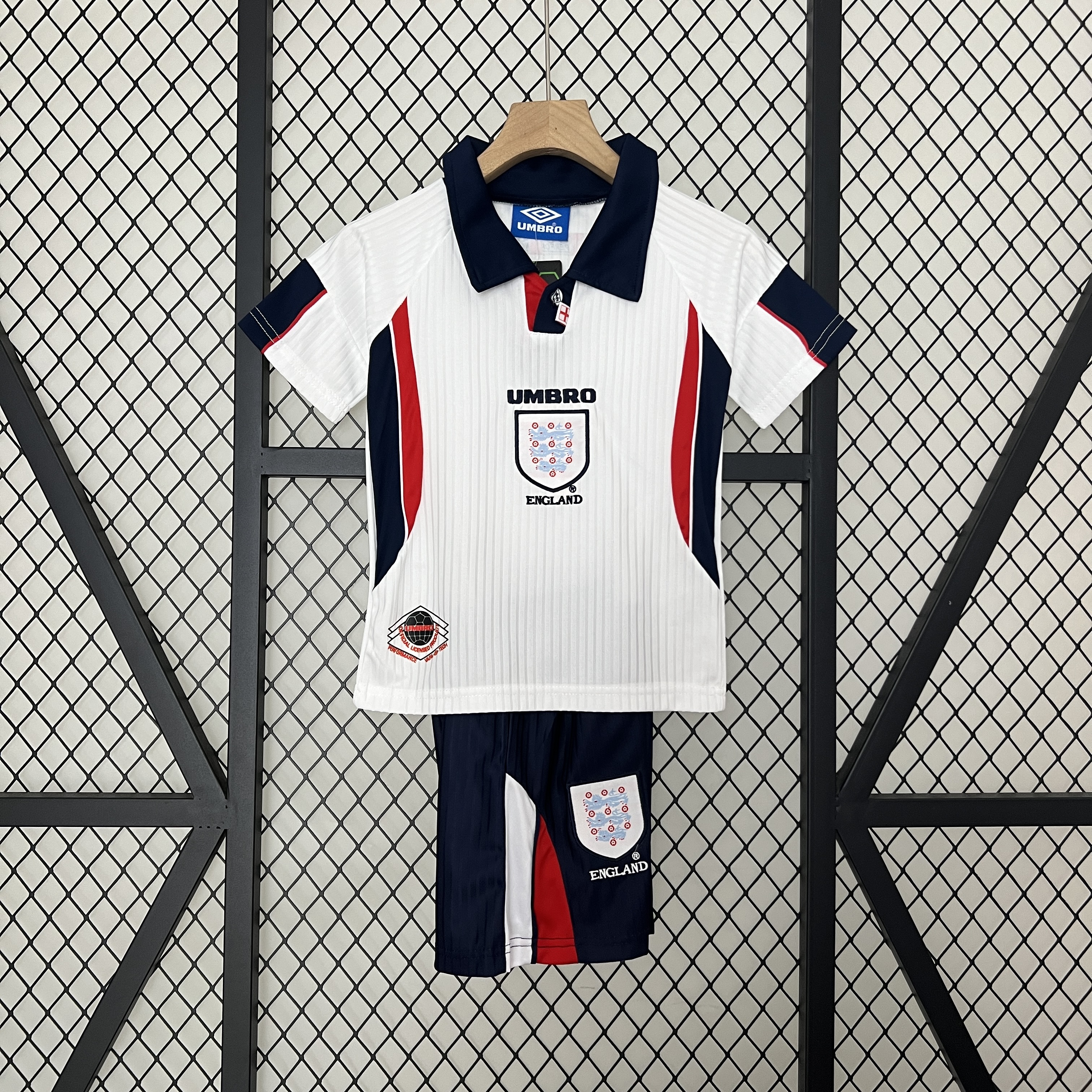 unitedfutballjersey-Retro England 1998 Home Stadium Kids Kit