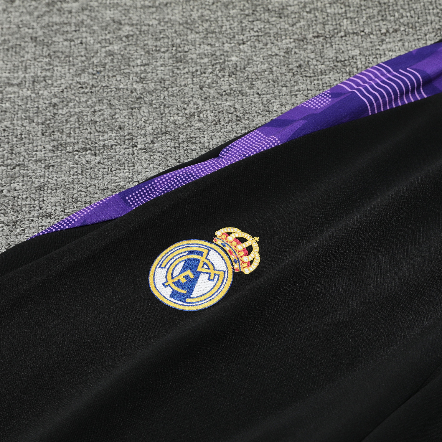 SIUjerseys-Real Madrid 24-25 Training Hoodie Set - Black Hoodie and Black Pants
