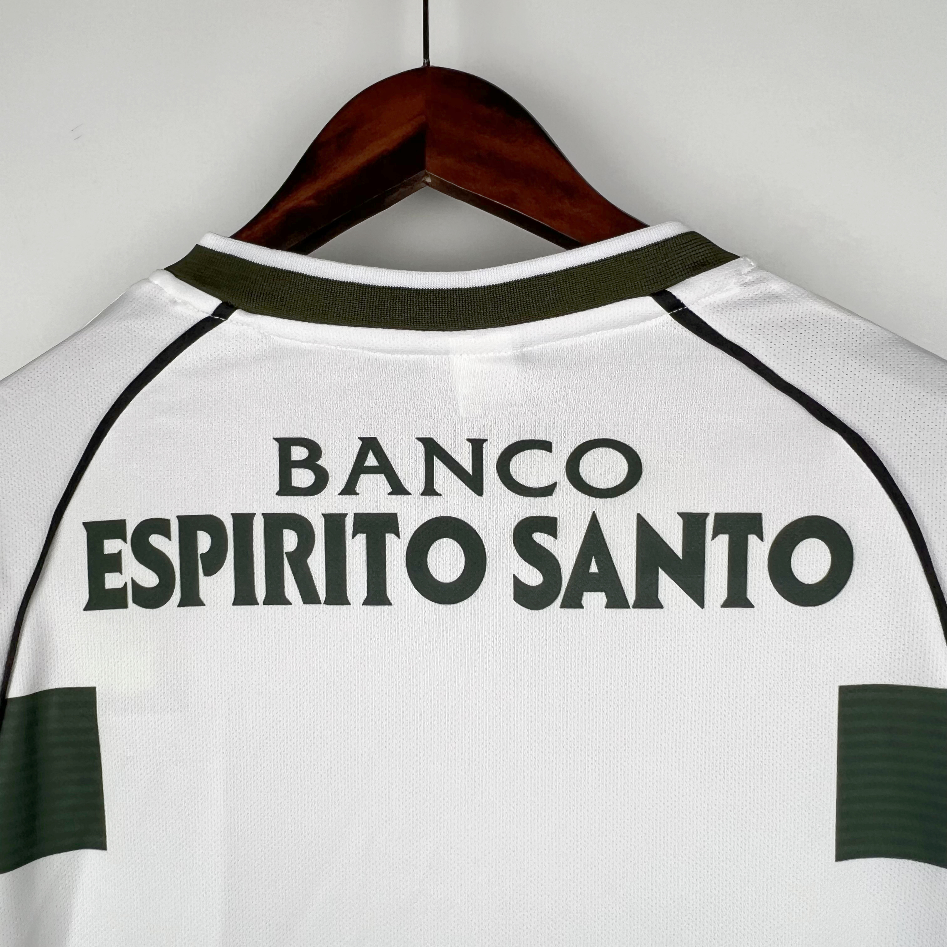 unitedfutballjersey-Retro Sporting CP 03-04 Home Stadium Long Sleeve Jersey