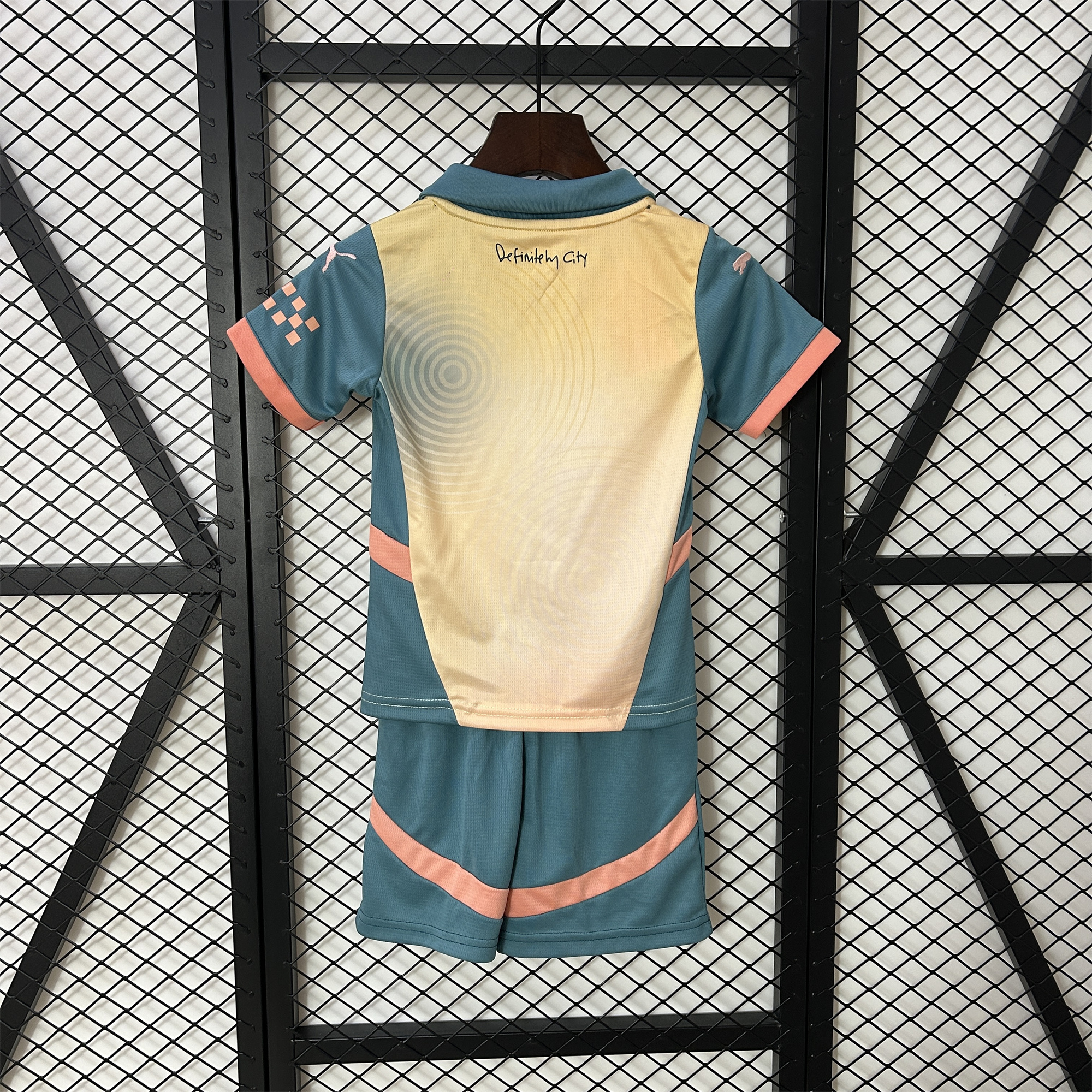 unitedfutballjersey-Manchester City 24-25 Fourth Kids Kit