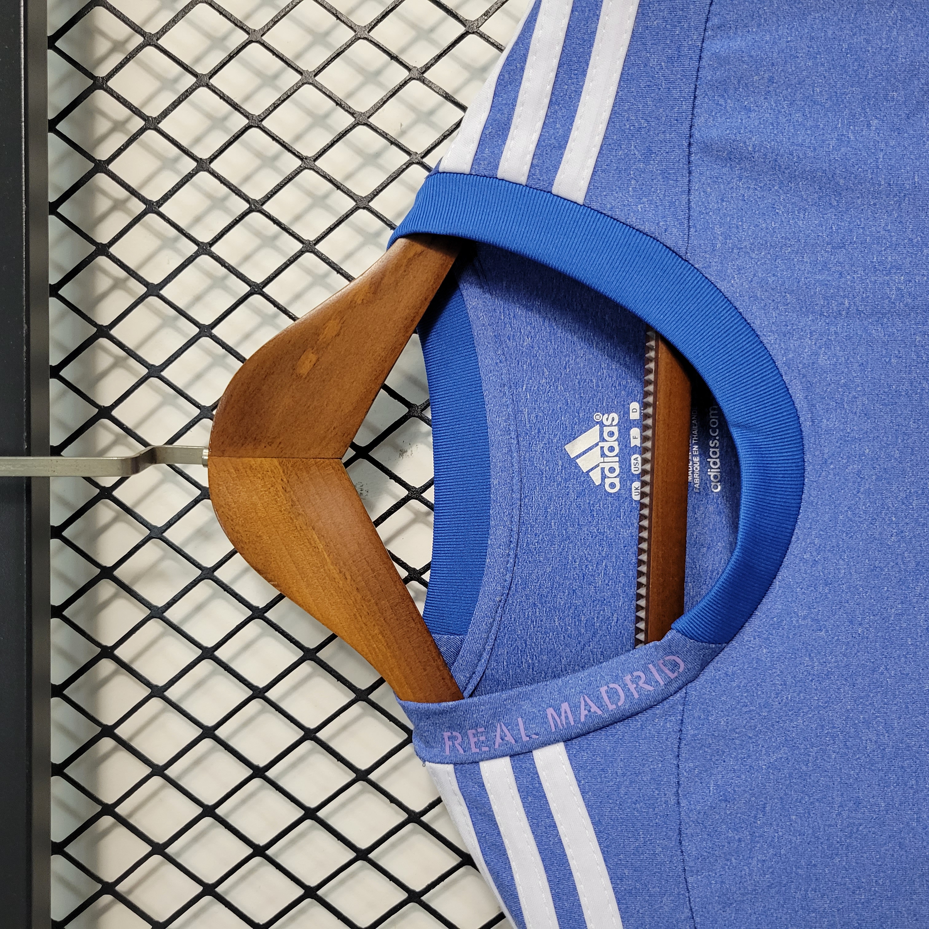 SIUjerseys-Retro Real Madrid 13-14 Away Stadium Jersey