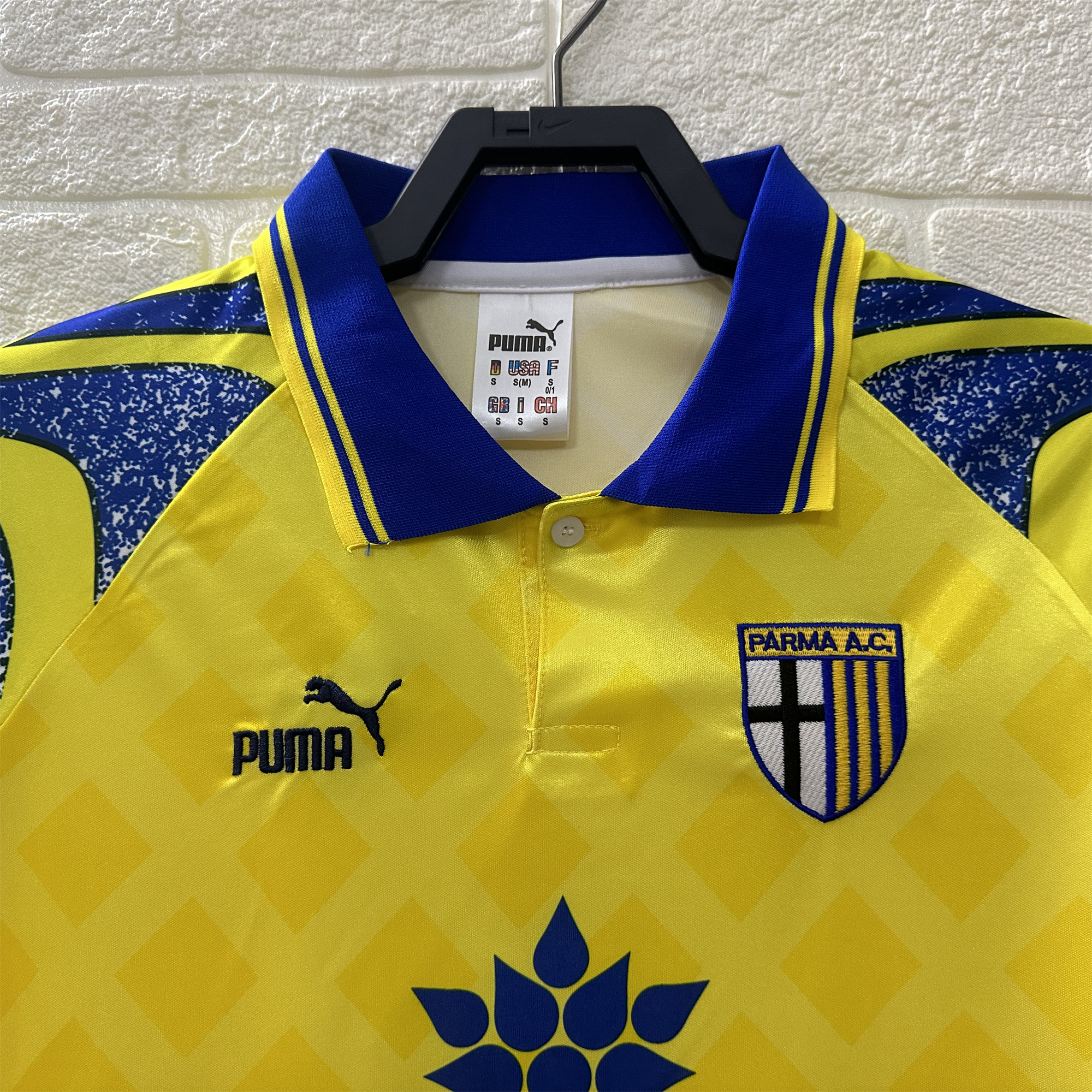 SIUjerseys-Retro Parma 1995-97 Away Jersey - Fans Version