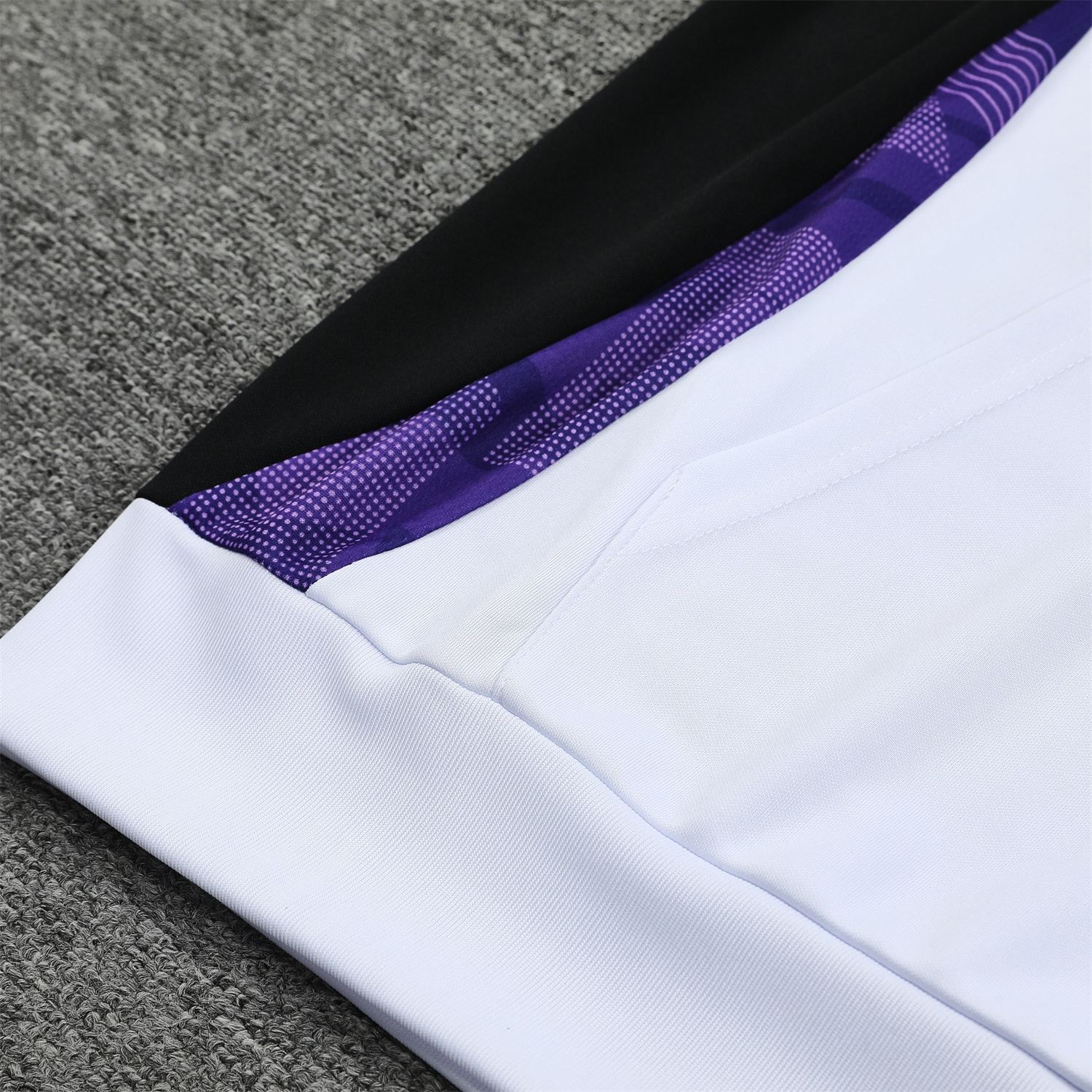 SIUjerseys-Real Madrid 24-25 Training Hoodie Set - White Hoodie and Black Pants