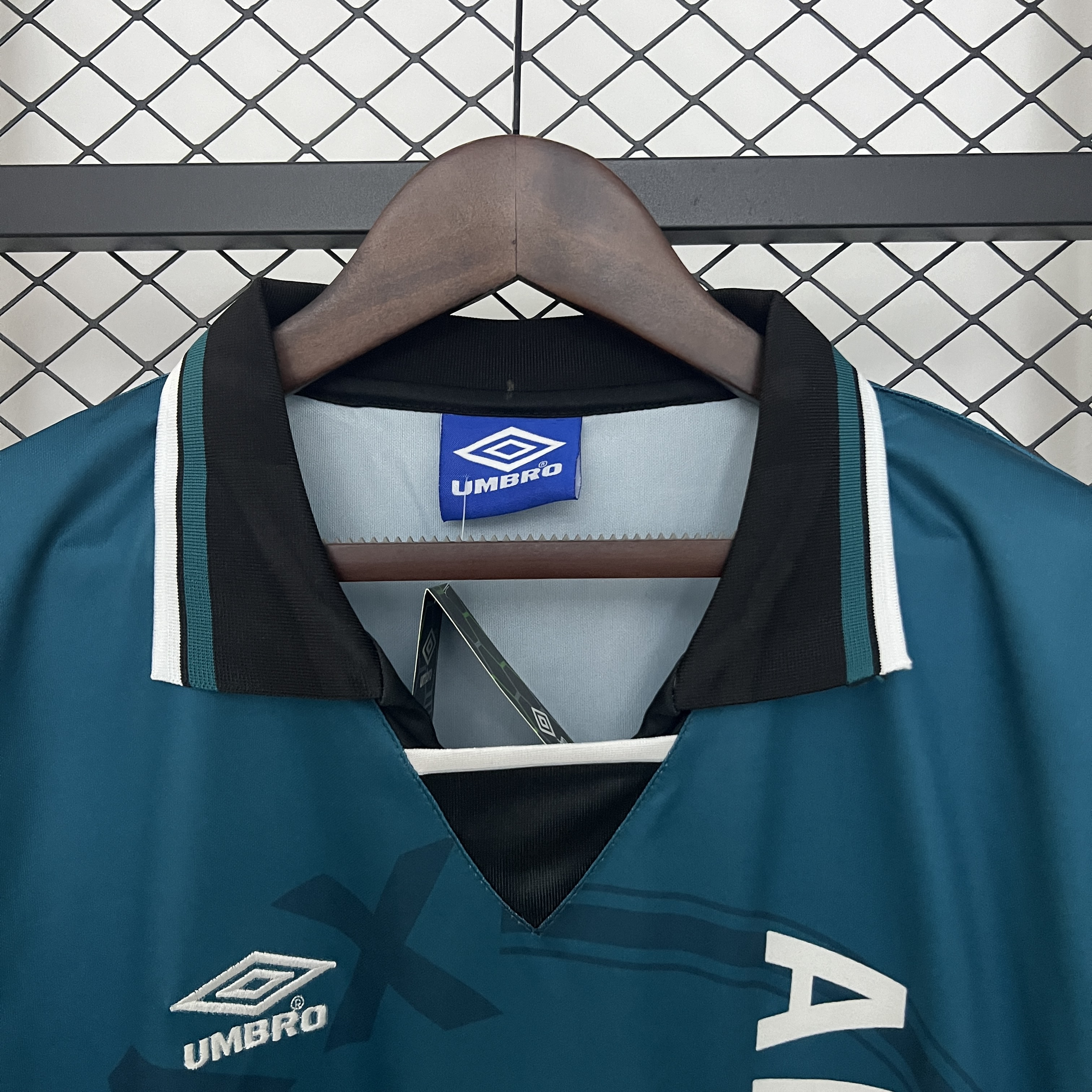 SIUjerseys-Retro Ajax 1995-96 Away Jersey